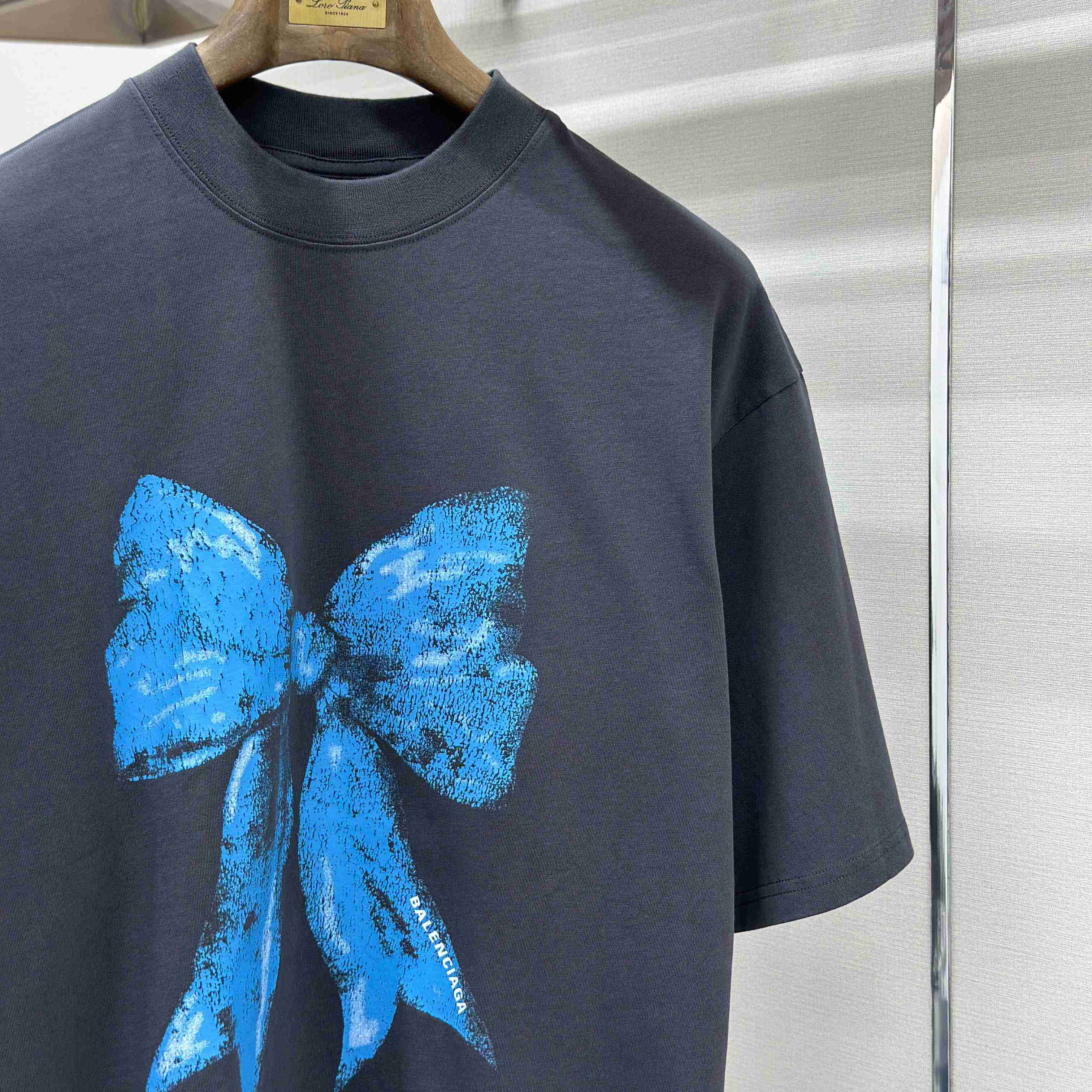 Balenciaga Bow Oversized t-shirt - DesignerGu