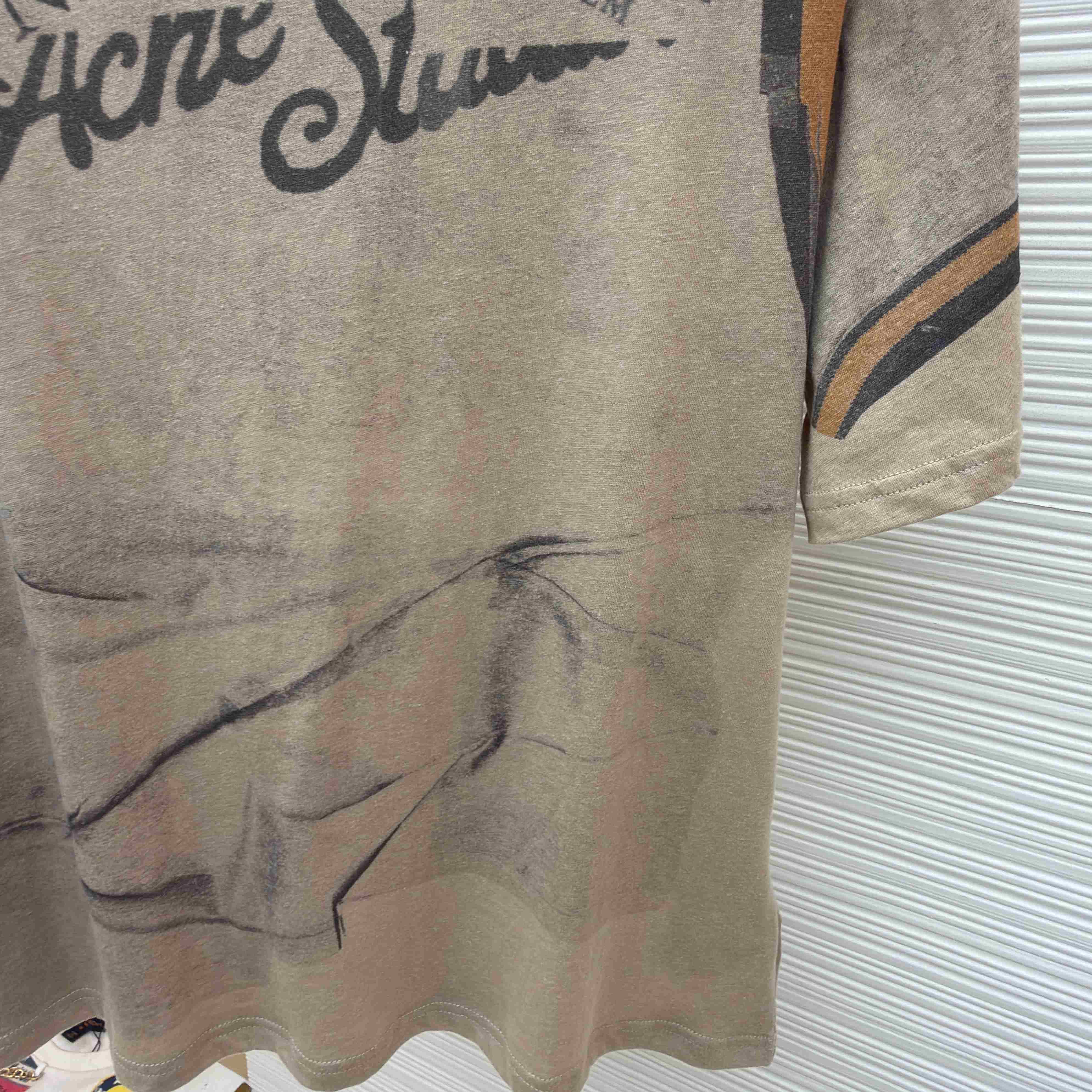Acne Studios Graphic T-shirt - DesignerGu