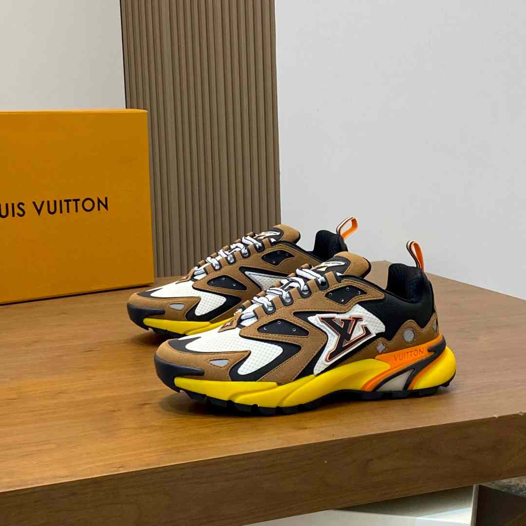 Louis Vuitton  Runner Tatic Sneaker  - DesignerGu