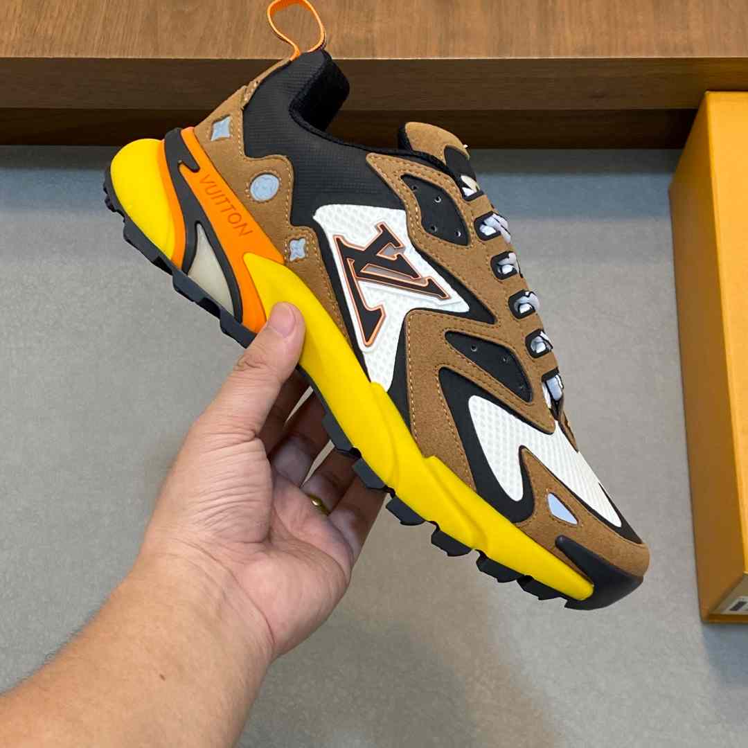 Louis Vuitton  Runner Tatic Sneaker  - DesignerGu