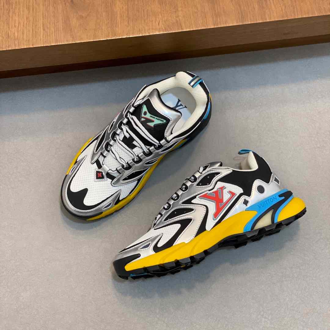 Louis Vuitton  Runner Tatic Sneaker  - DesignerGu