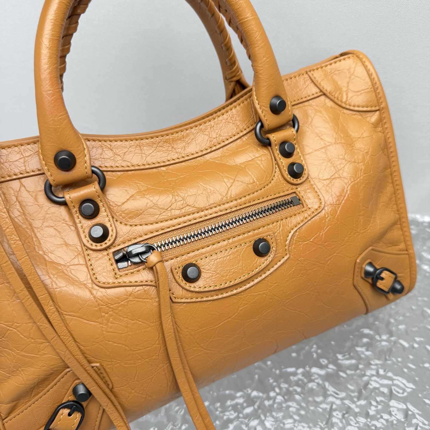 Balenciaga  Le City Bag Small In Camel - DesignerGu