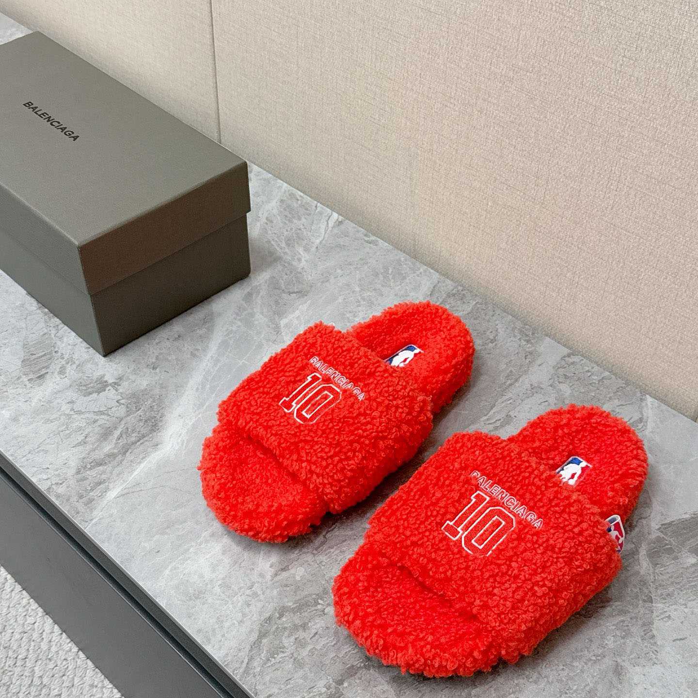 Balenciaga | Nba Collaboration Furry Open Mule - DesignerGu