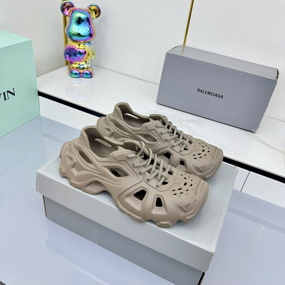 Balenciaga HD Lace-Up Sneakers - DesignerGu