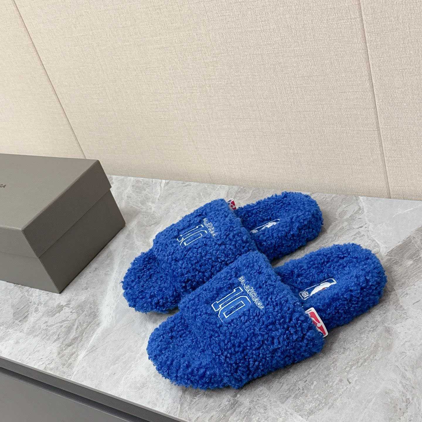 Balenciaga | Nba Collaboration Furry Open Mule - DesignerGu