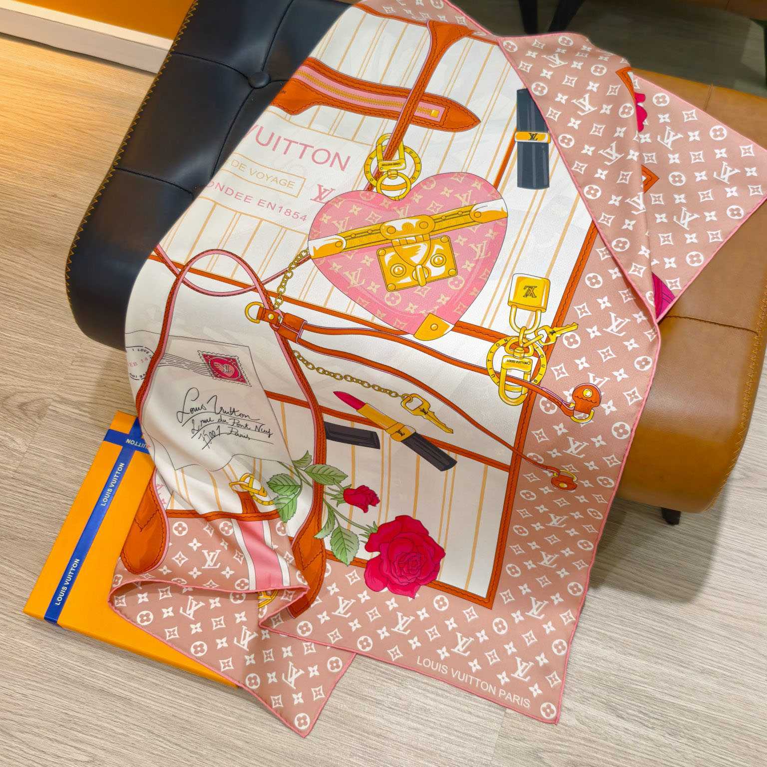 Louis Vuitton Neverfull Of Love Square 90 M98105 - DesignerGu