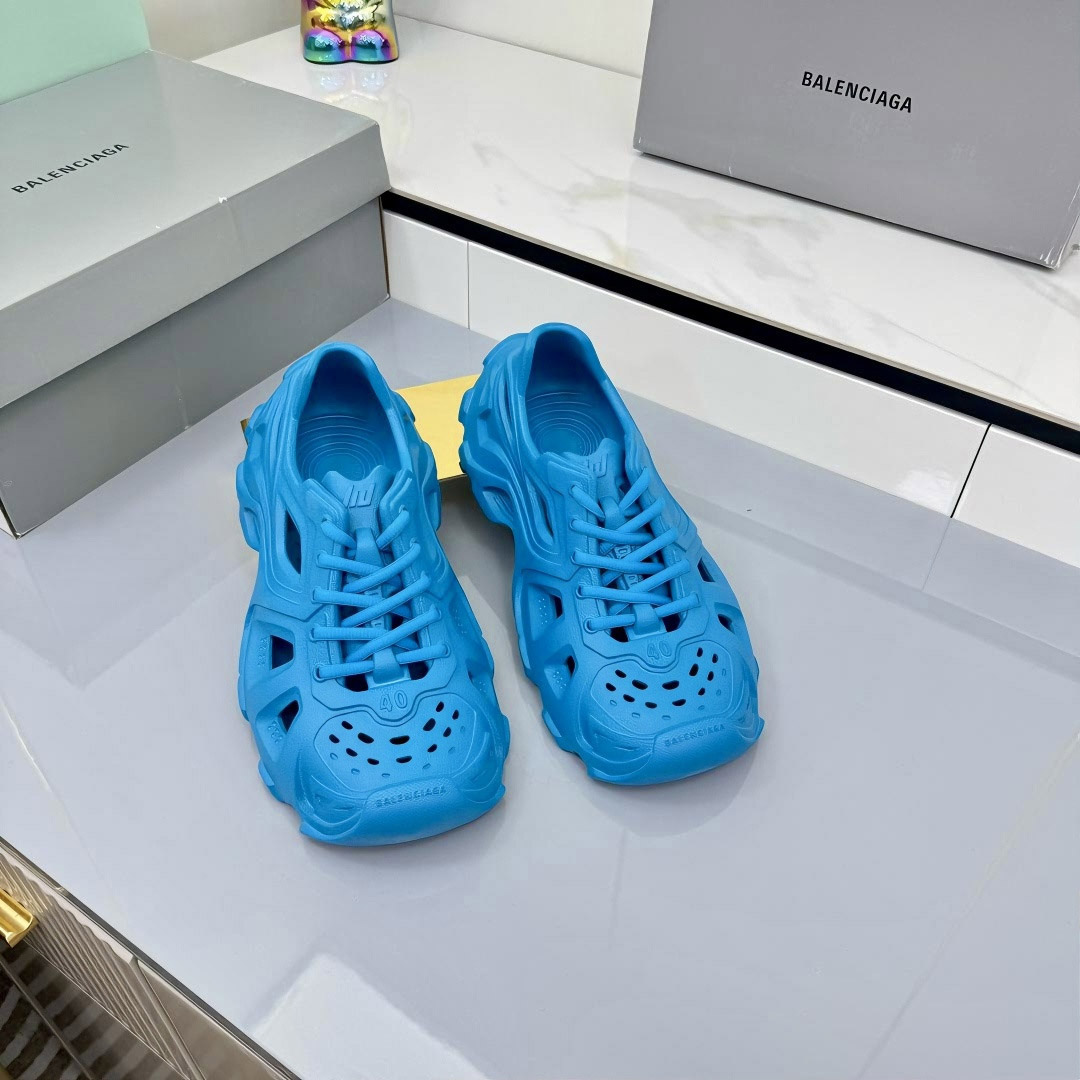 Balenciaga HD Lace-Up Sneakers - DesignerGu