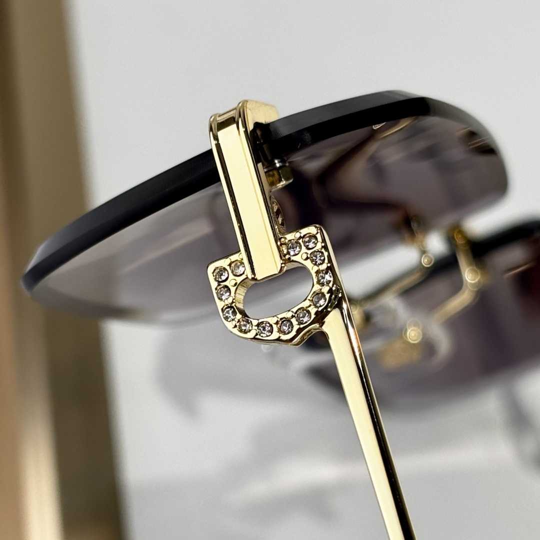 Cartier  CT01130 Sunglasses    - DesignerGu