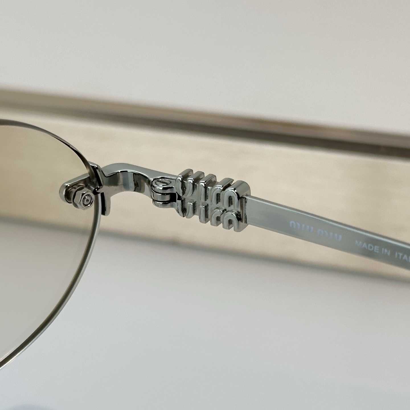 Miu Miu SMUA54S Sunglasses - DesignerGu
