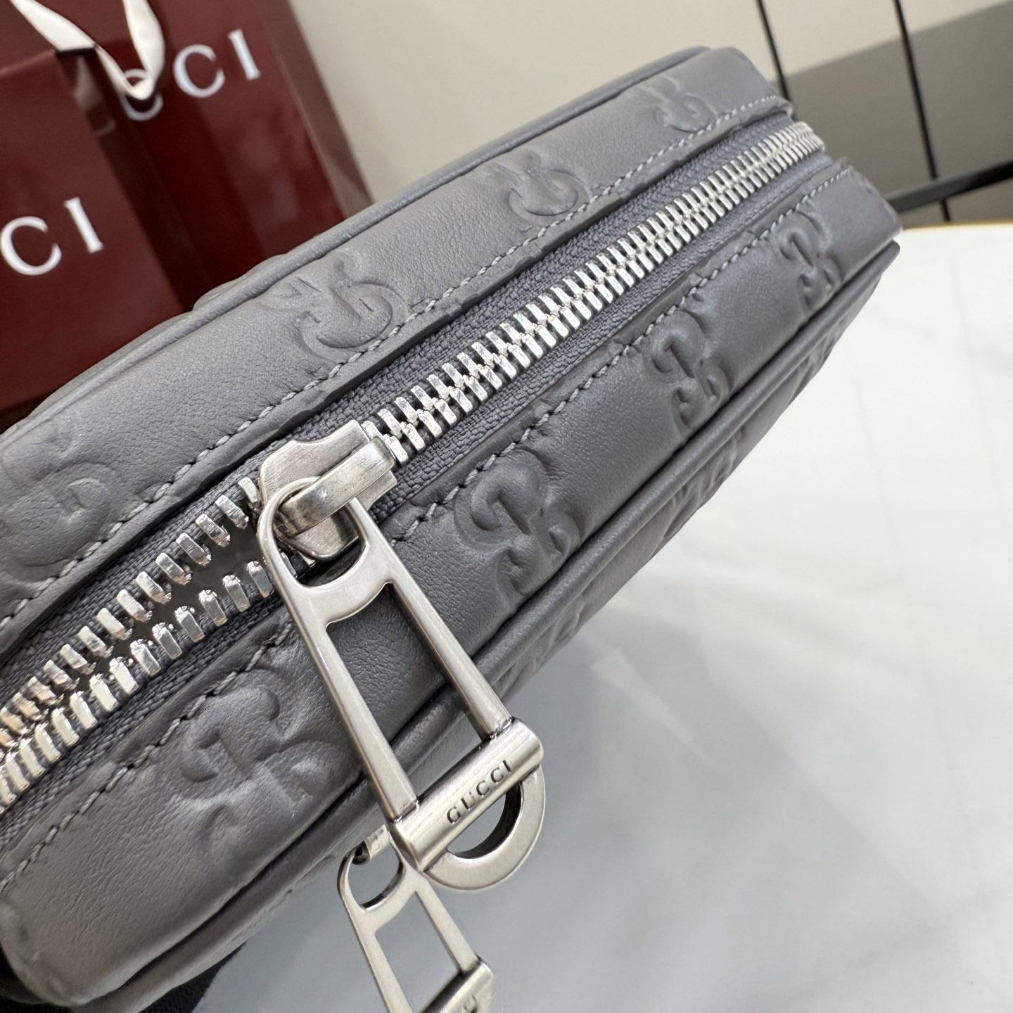 Gucci GG Emblem Small Crossbody Bag 850238 - DesignerGu