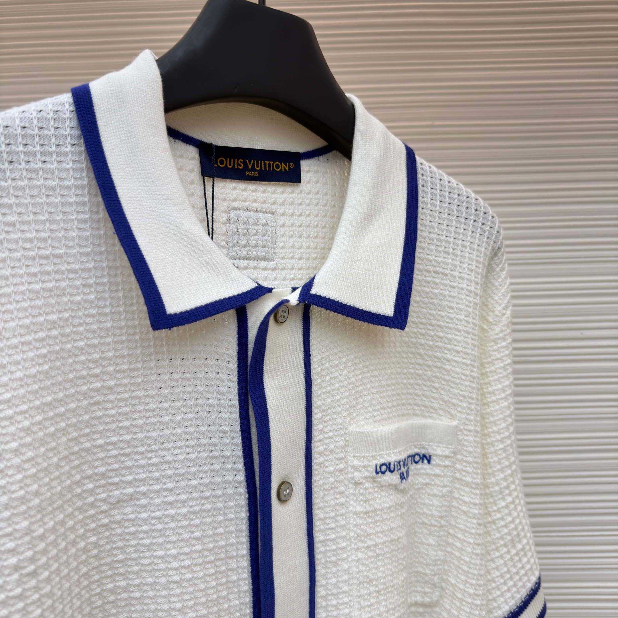 Louis Vuitton Waffle Signature Short-Sleeved Shirt   1AK6WW - DesignerGu