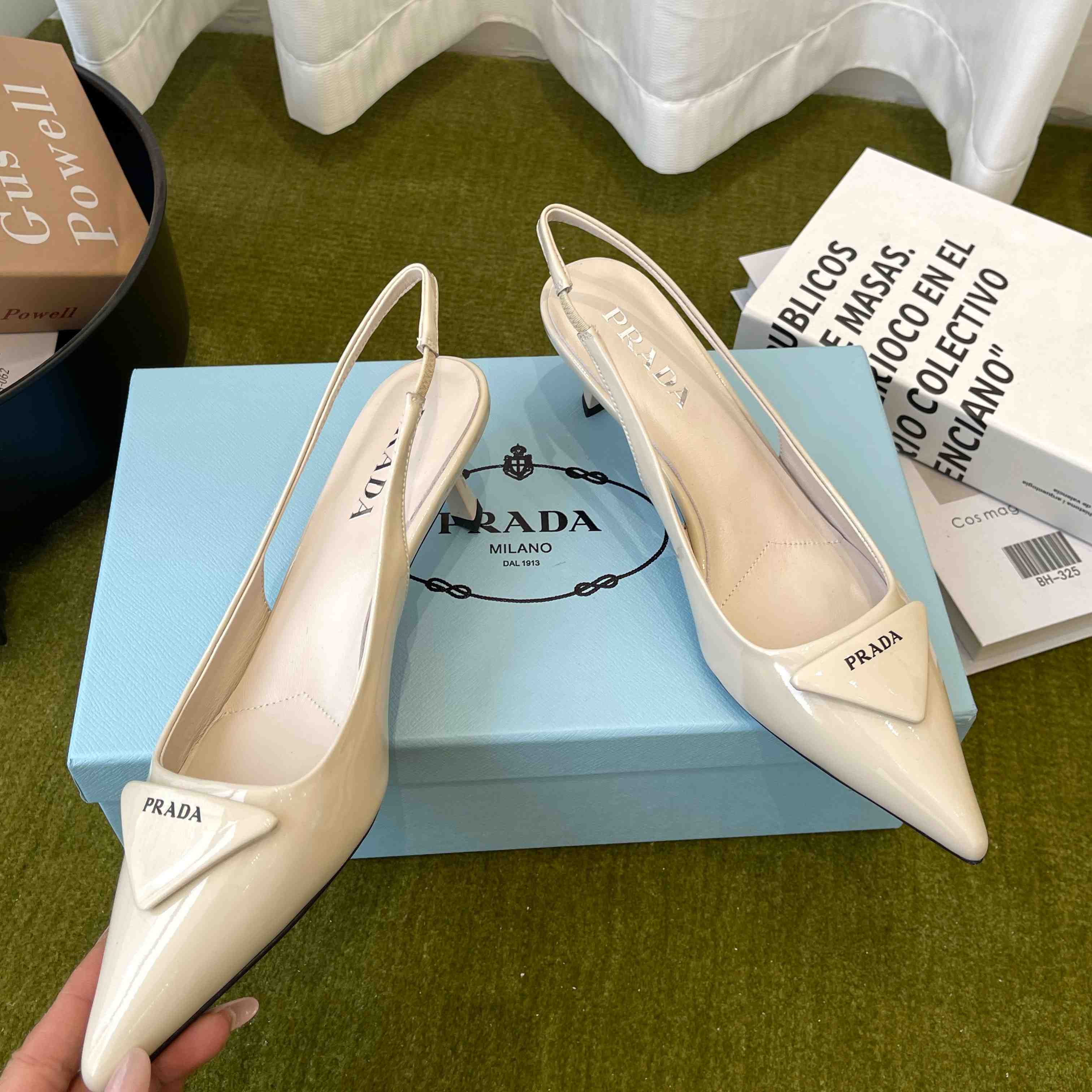 Prada Patent Leather Slingback Pumps - DesignerGu