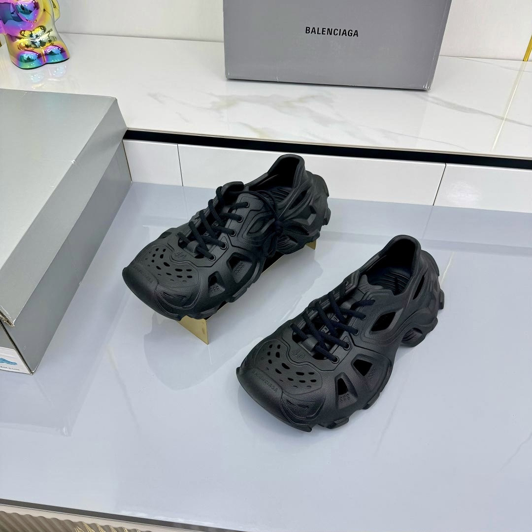Balenciaga HD Lace-Up Sneakers - DesignerGu