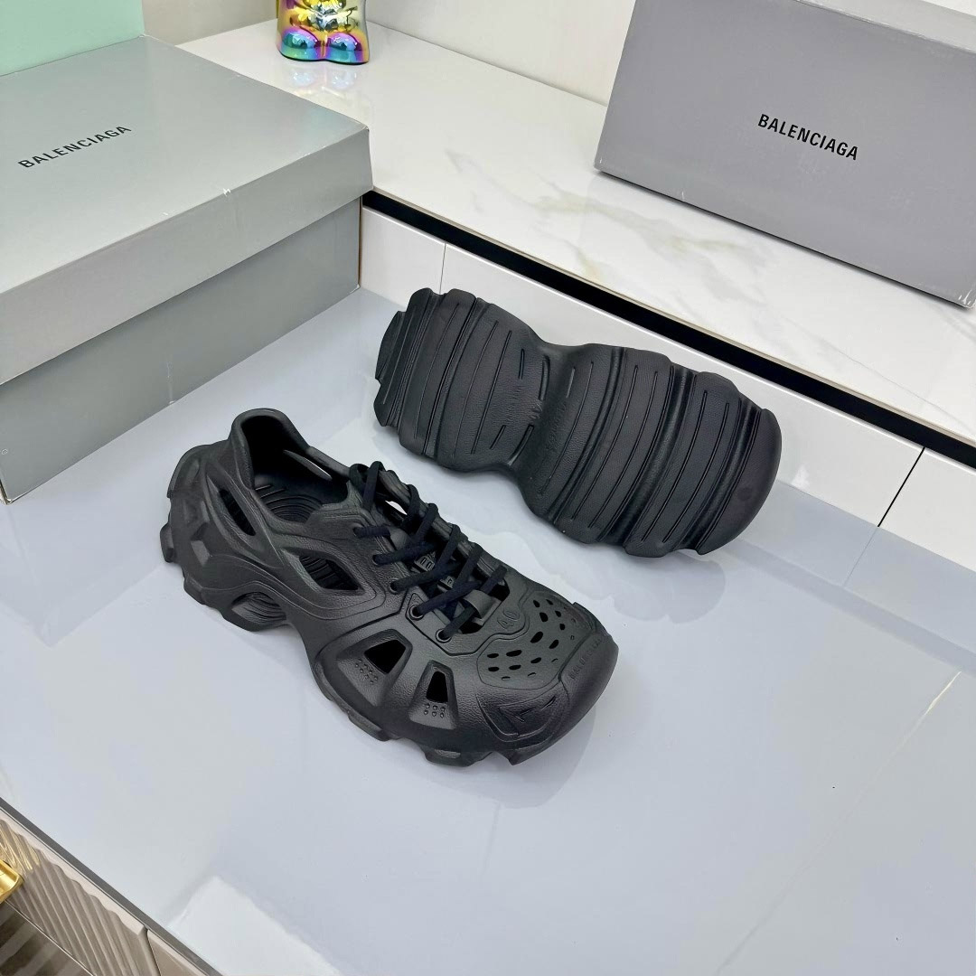 Balenciaga HD Lace-Up Sneakers - DesignerGu