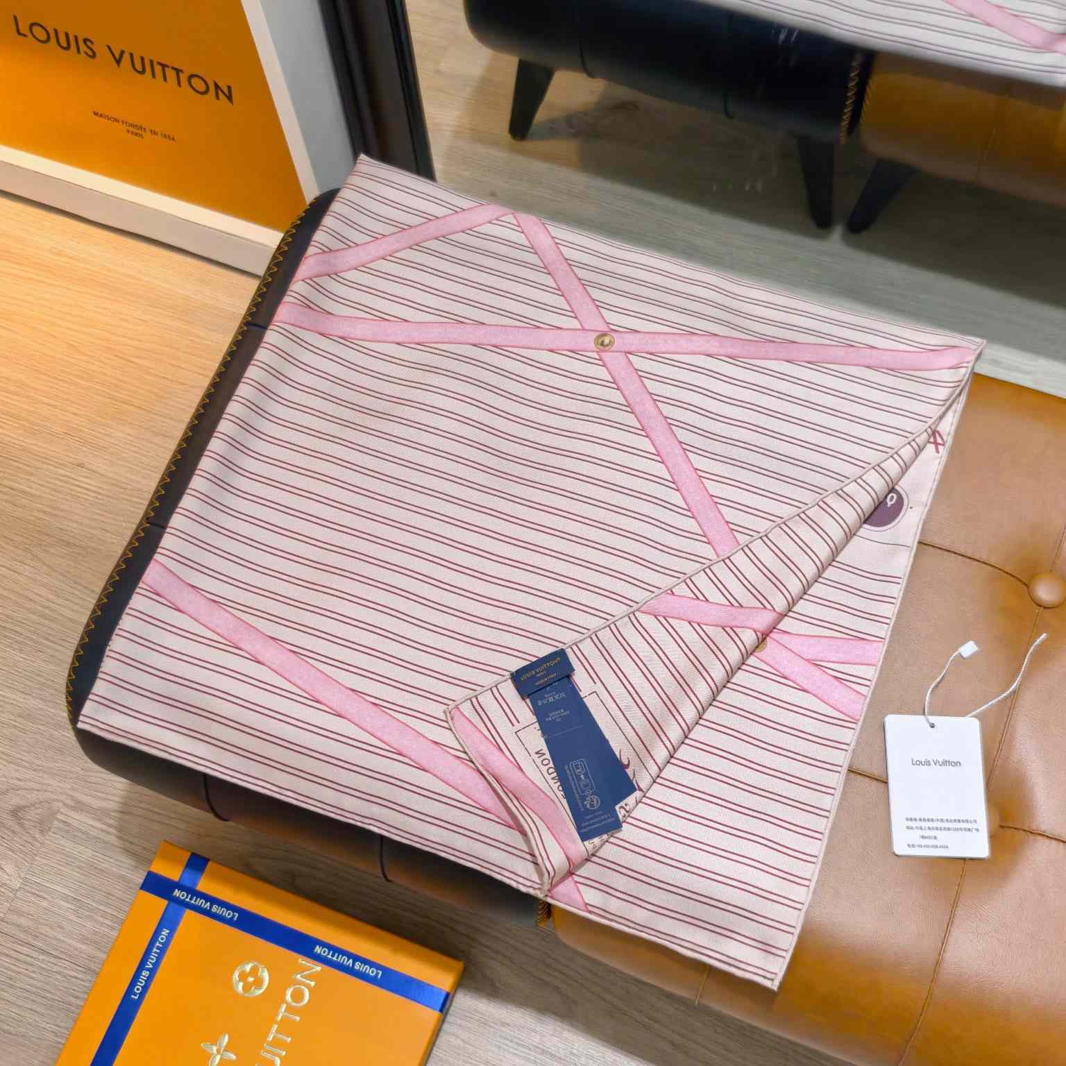 Louis Vuitton LV Insider Square 90 M98721 - DesignerGu