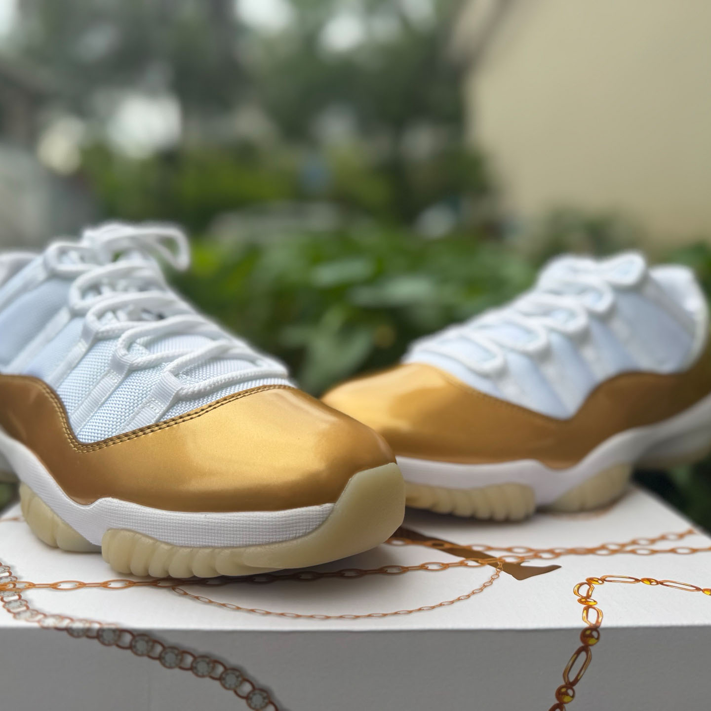 Air Jordan 11 Mother's Day Sneaker   AH7860-102  - DesignerGu