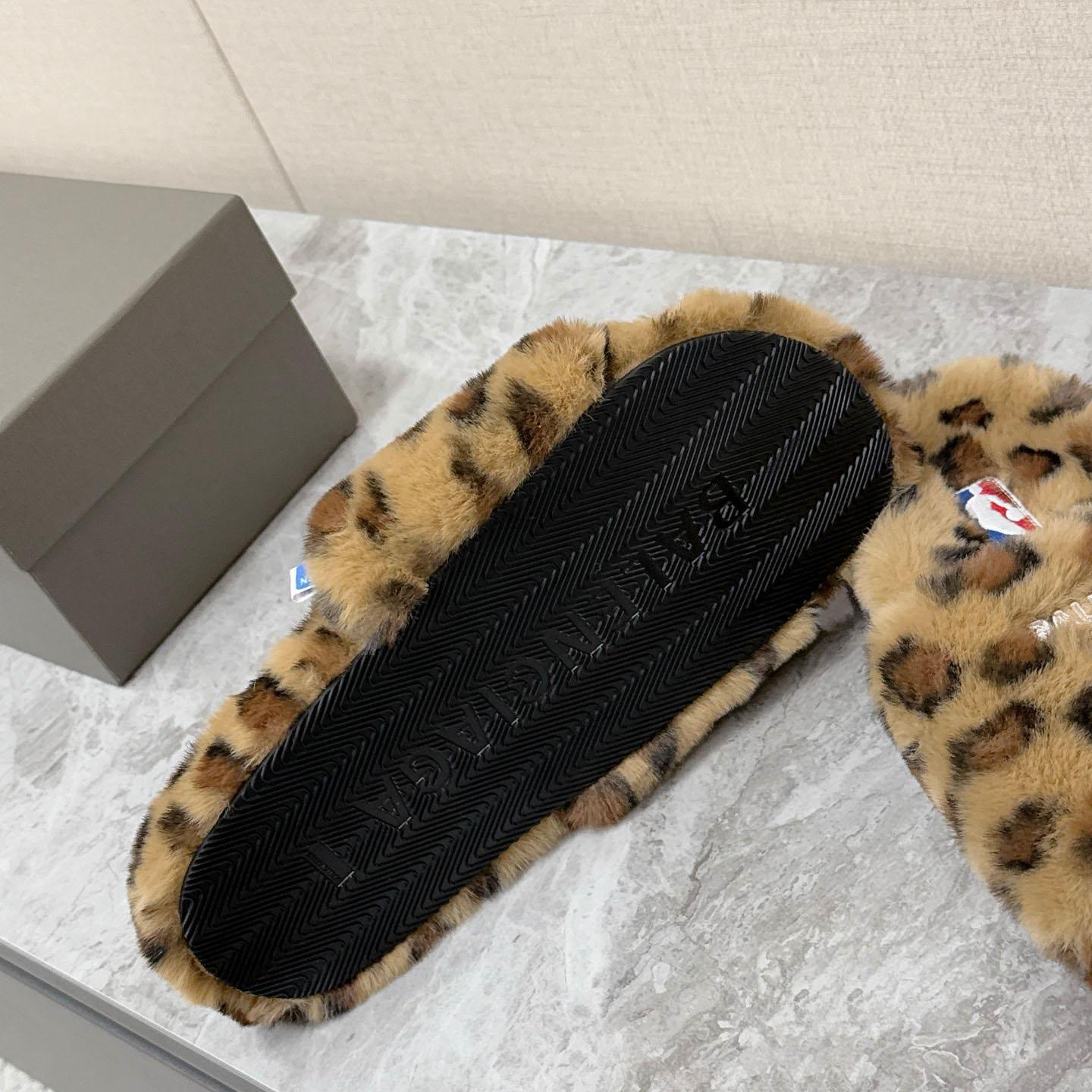 Balenciaga | Nba Collaboration Furry Open Mule - DesignerGu