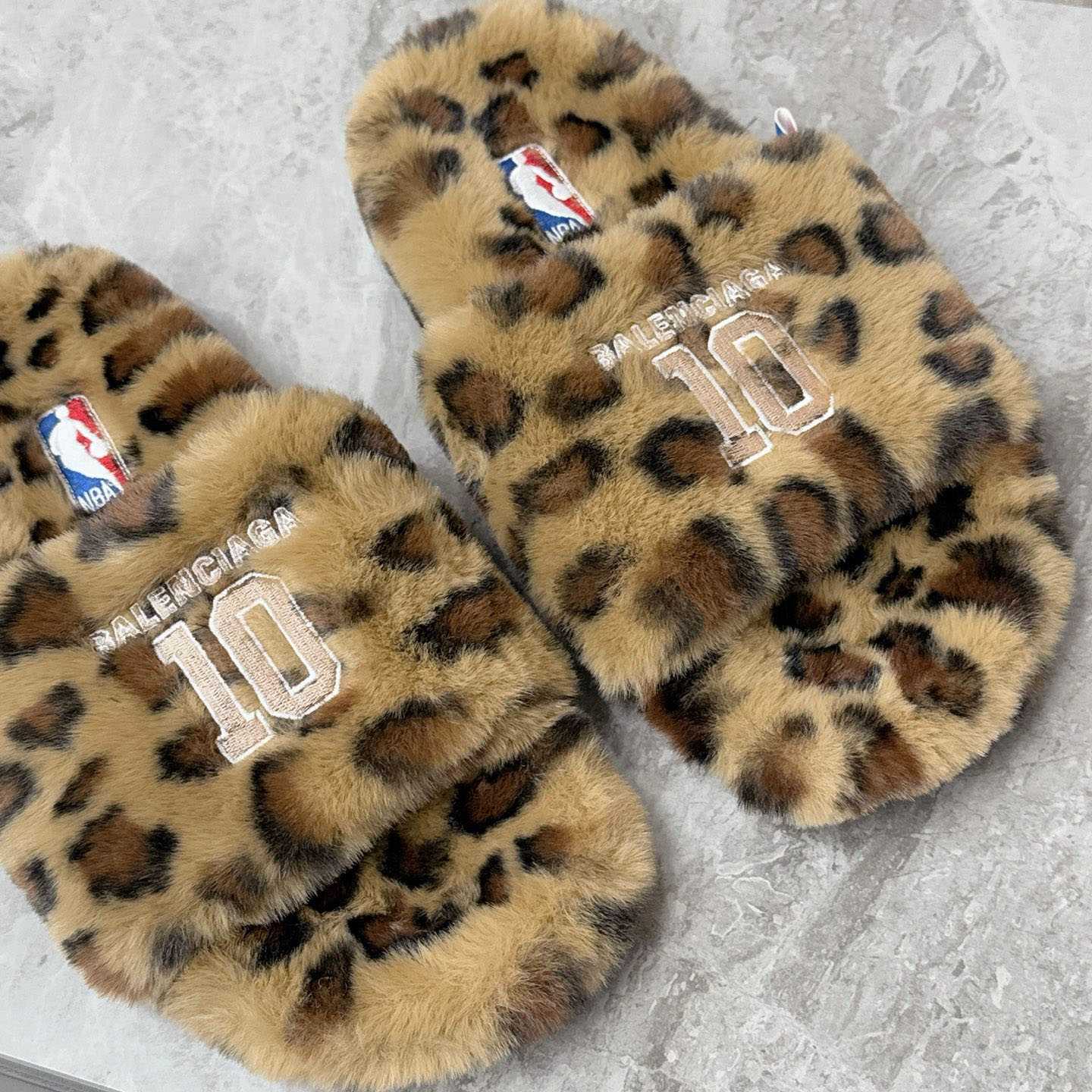 Balenciaga | Nba Collaboration Furry Open Mule - DesignerGu