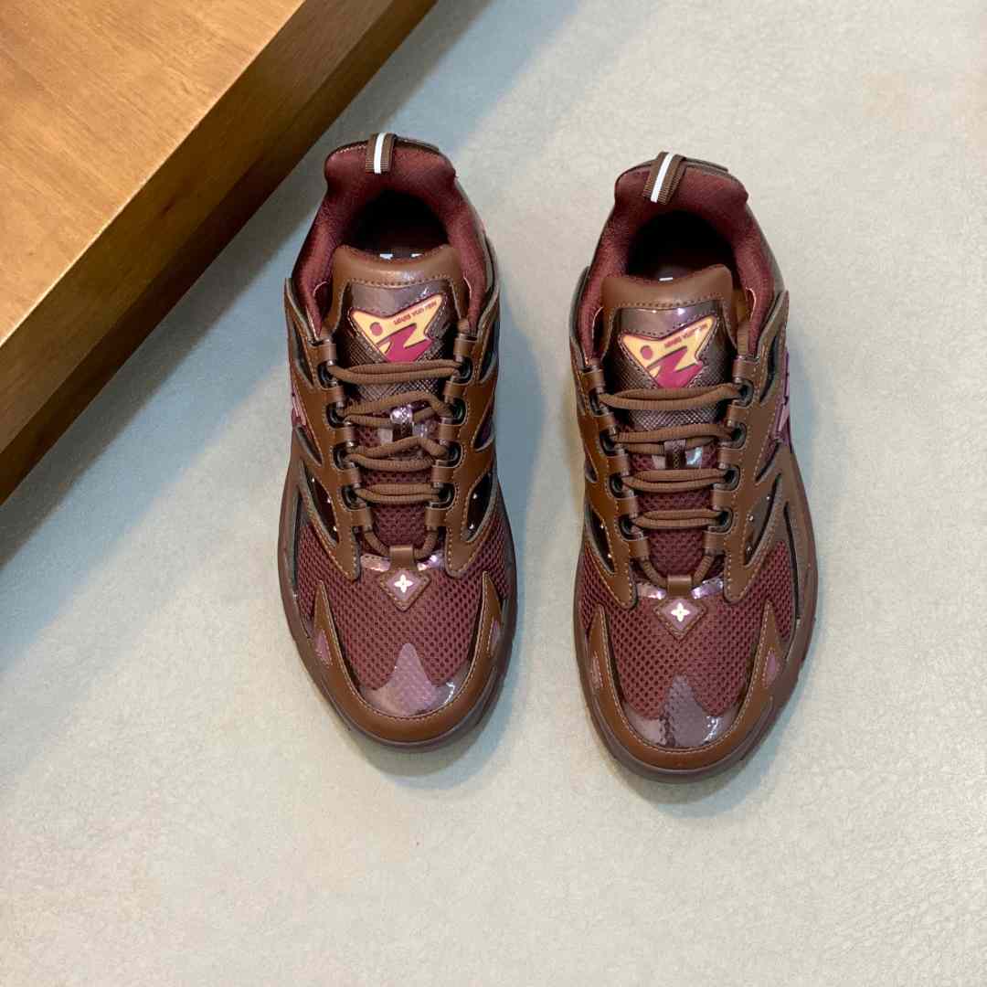 Louis Vuitton  Runner Tatic Sneaker  - DesignerGu