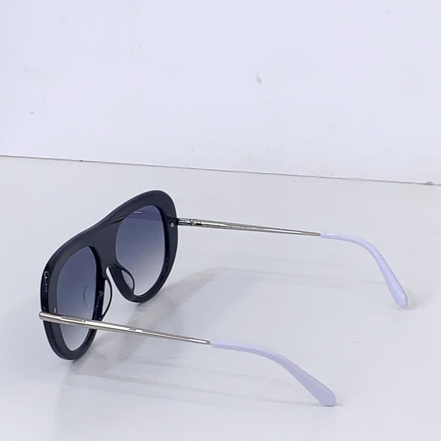Loewe LW40186I Sunglasses  - DesignerGu