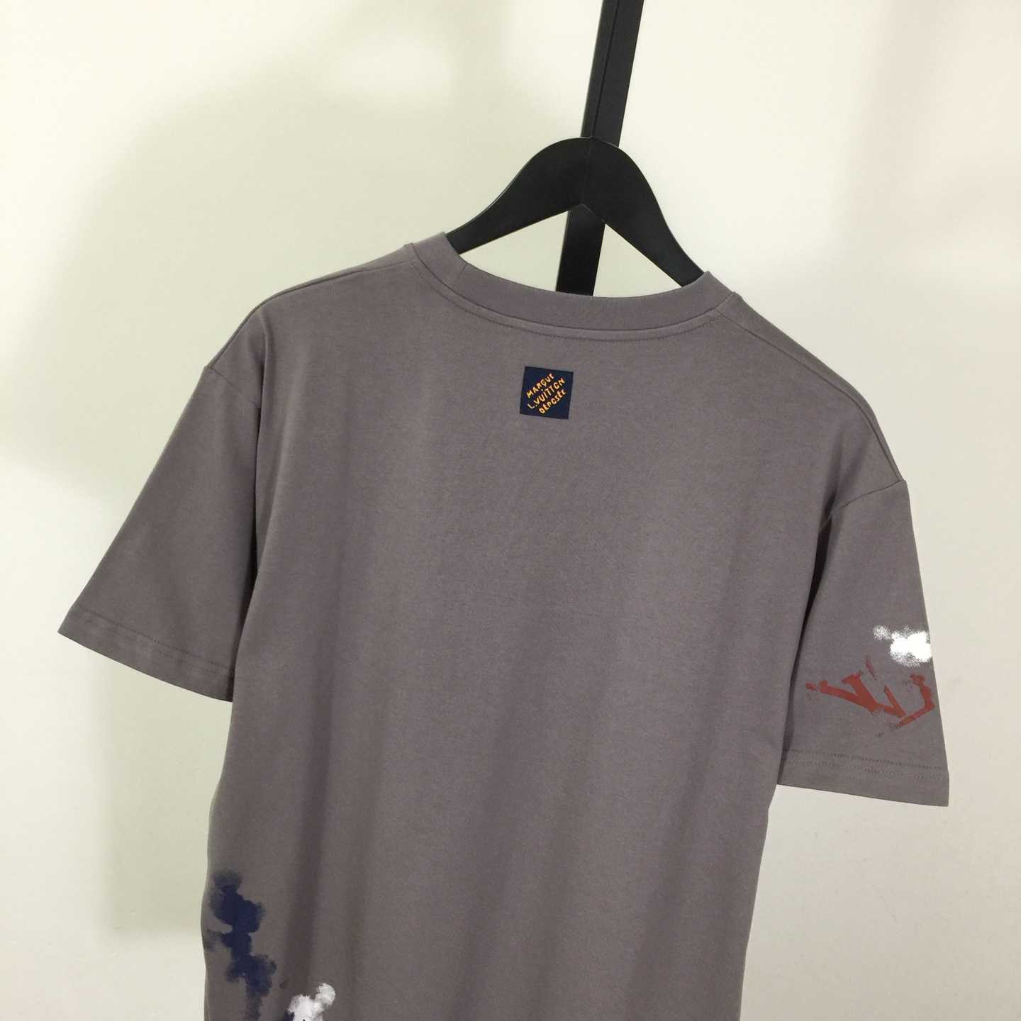 Louis Vuitton Graphic T-Shirt   1AK7HI - DesignerGu