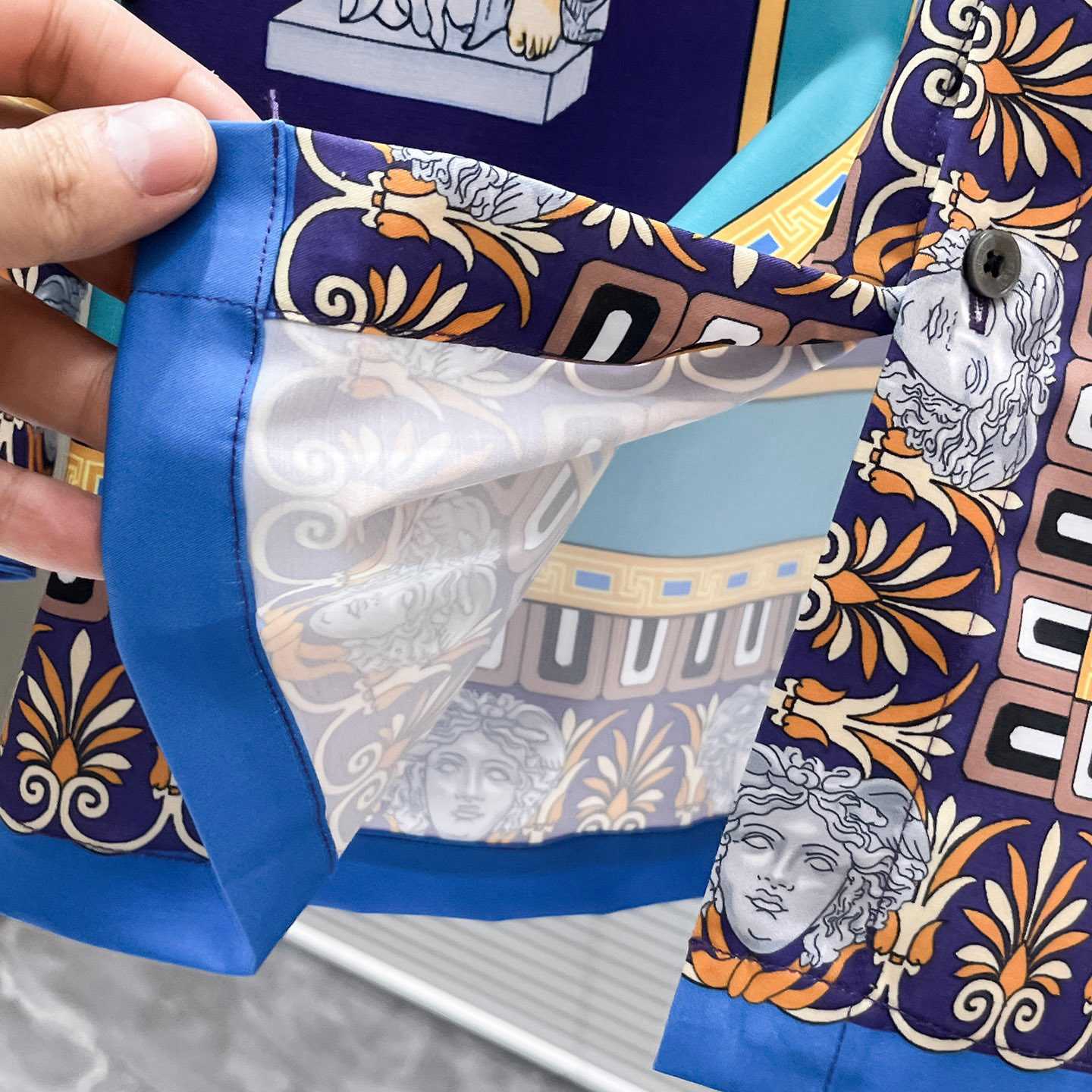 Versace Hall Of Statues Silk Cardigan - DesignerGu