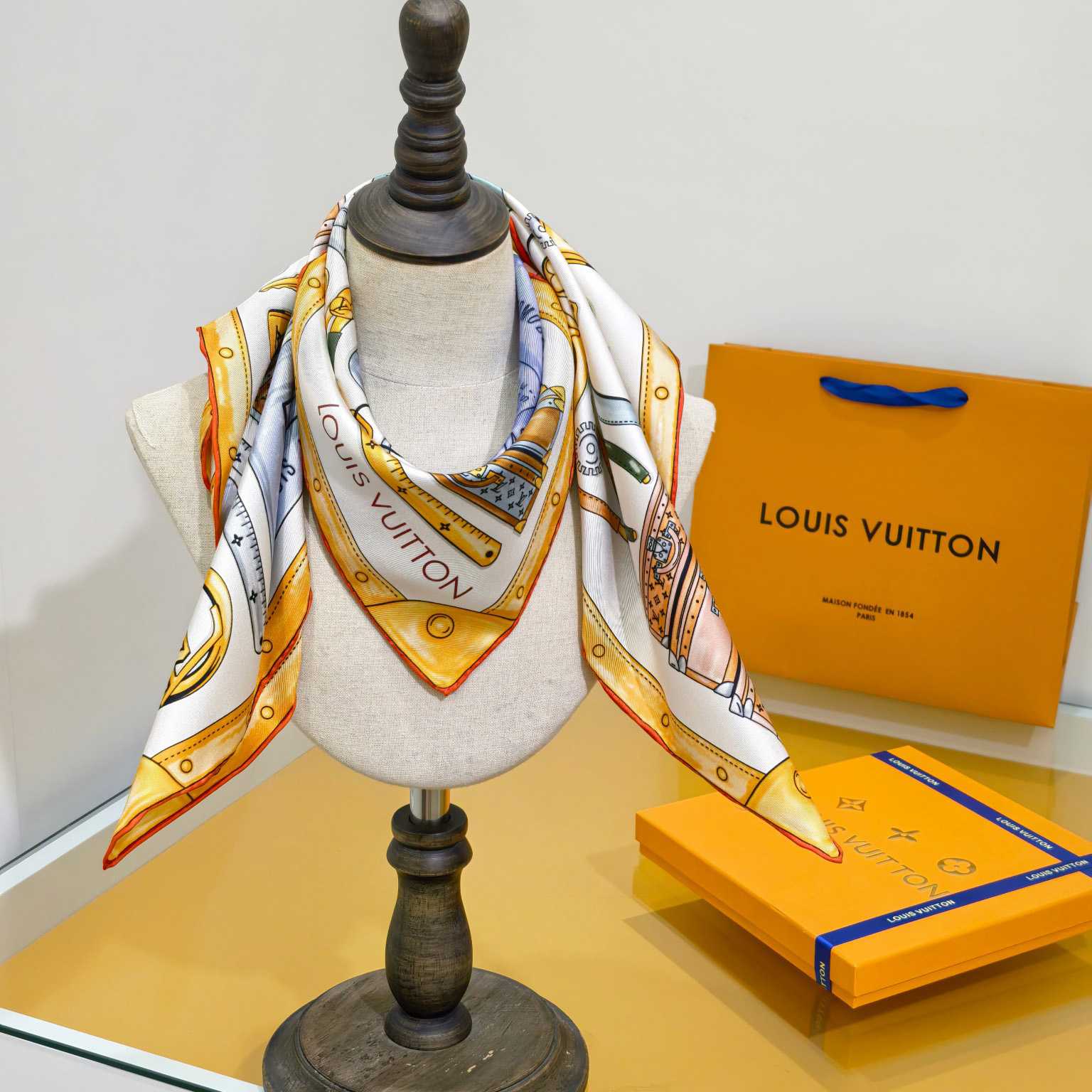 Louis Vuitton LV Tool Box Square 90 - DesignerGu