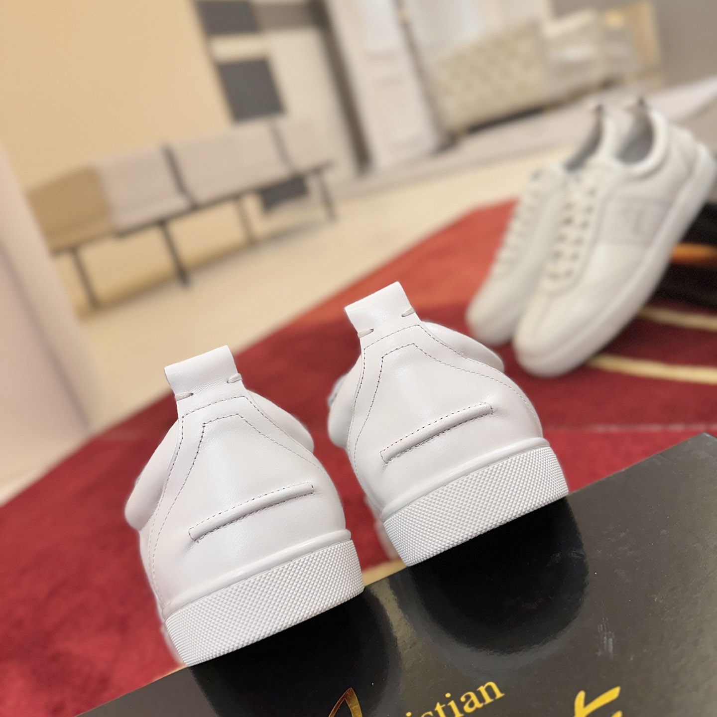 Christian Louboutin Retero Sneakers - DesignerGu