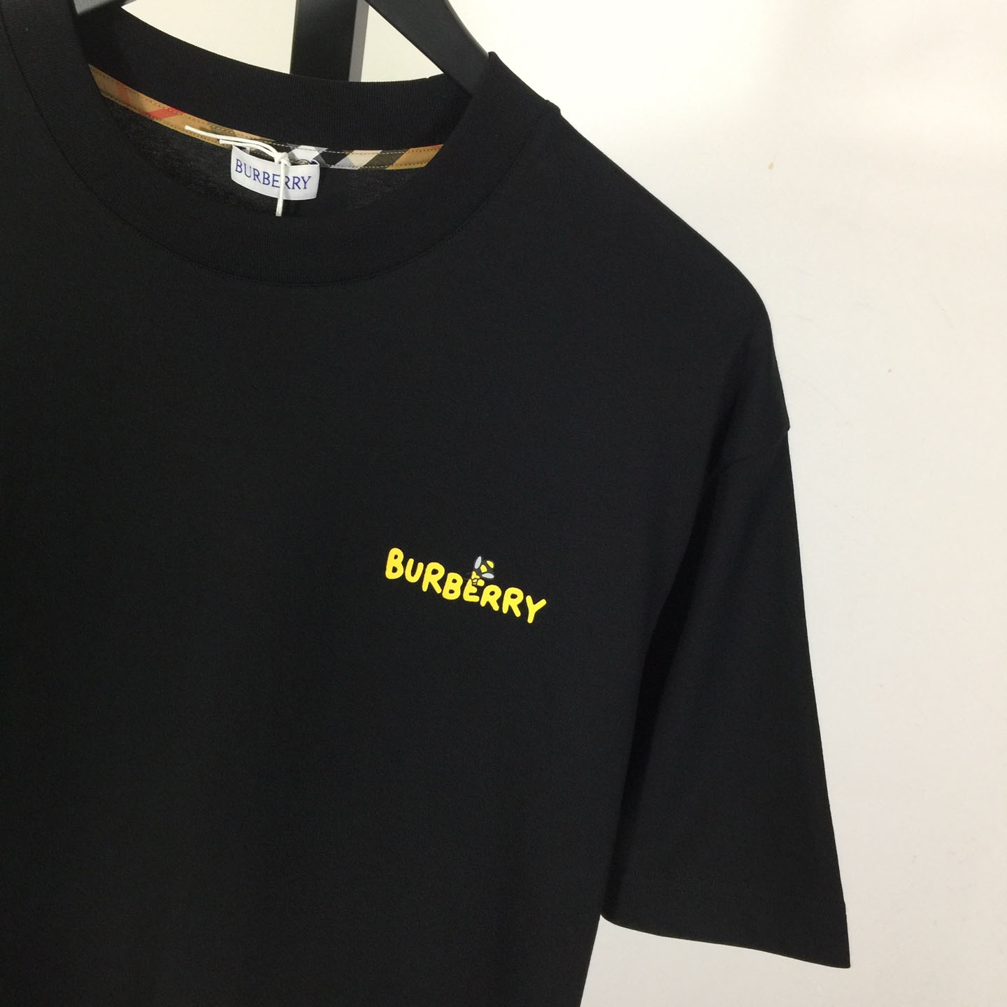 Burberry Bee-Print T-shirt - DesignerGu