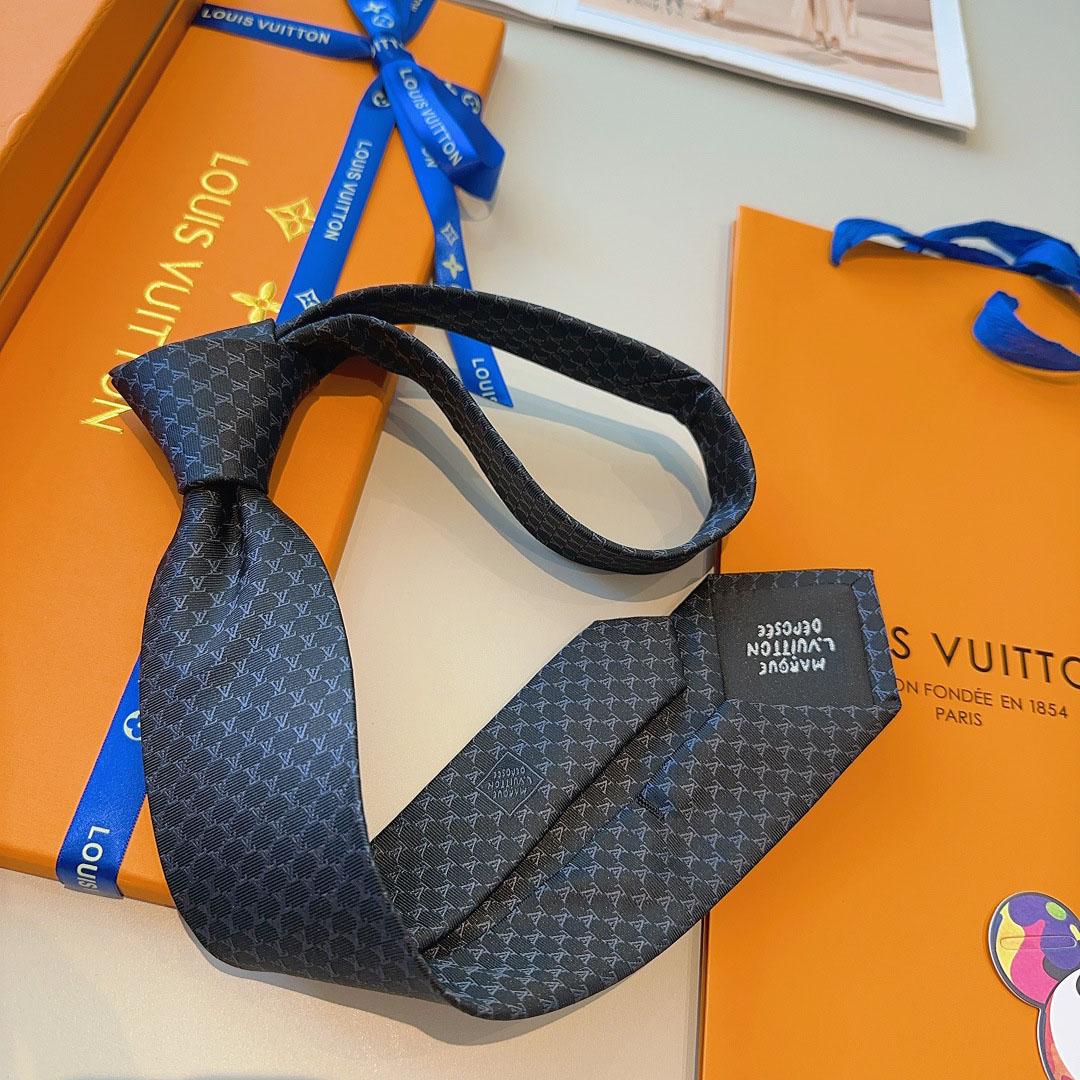 Louis Vuitton Fishnet Tie - DesignerGu
