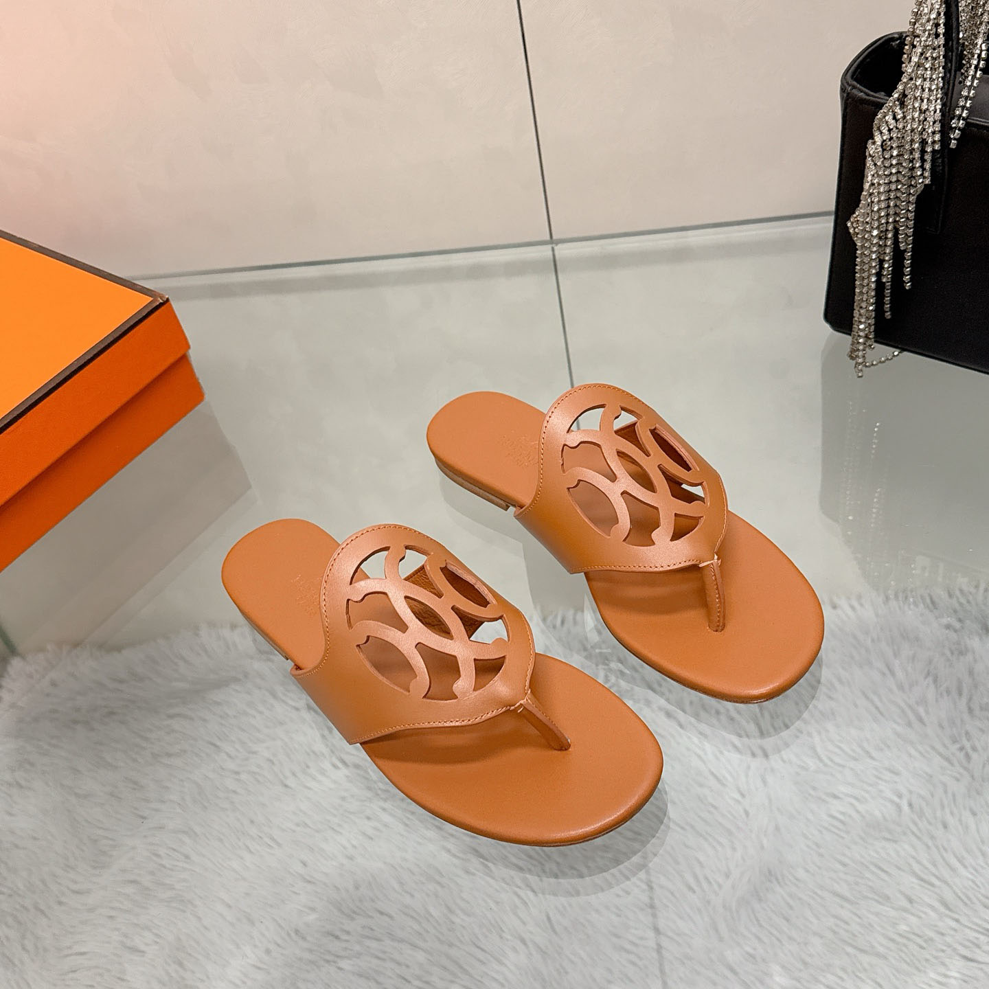 Hermes Mage Sandal - DesignerGu