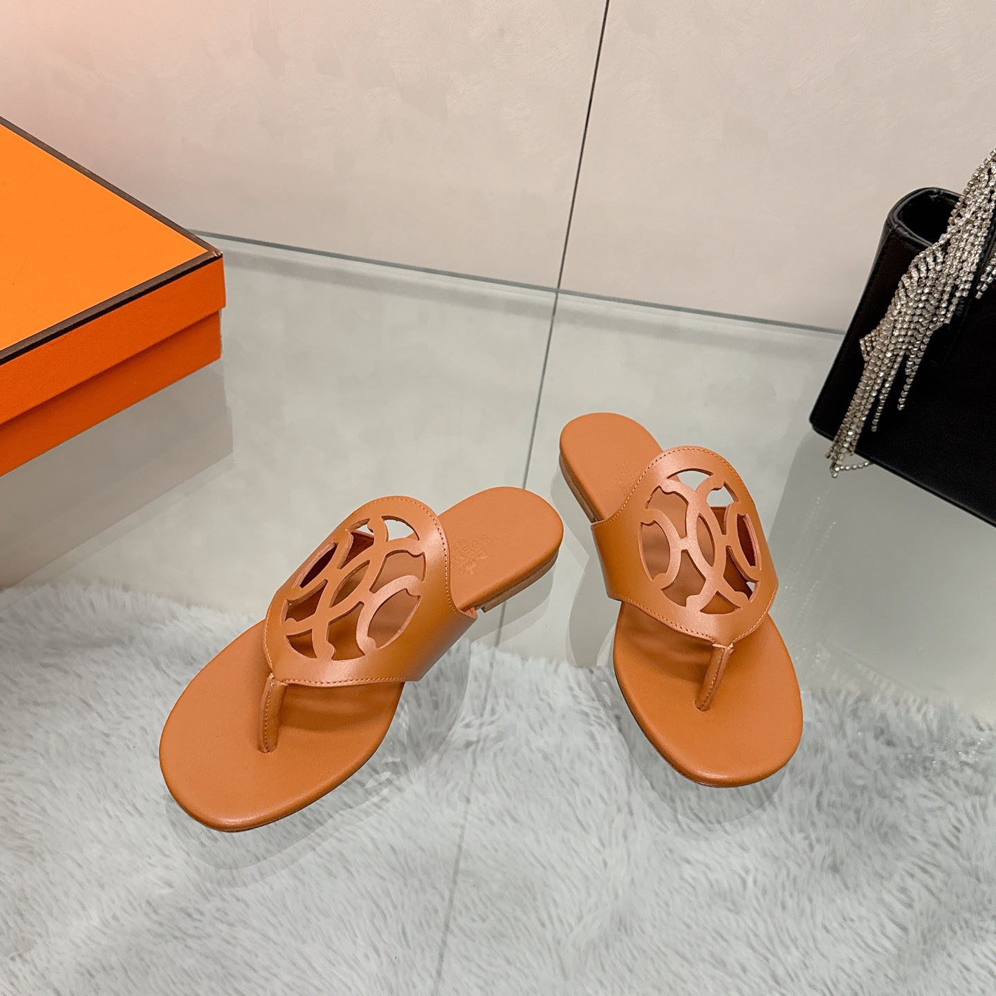 Hermes Mage Sandal - DesignerGu