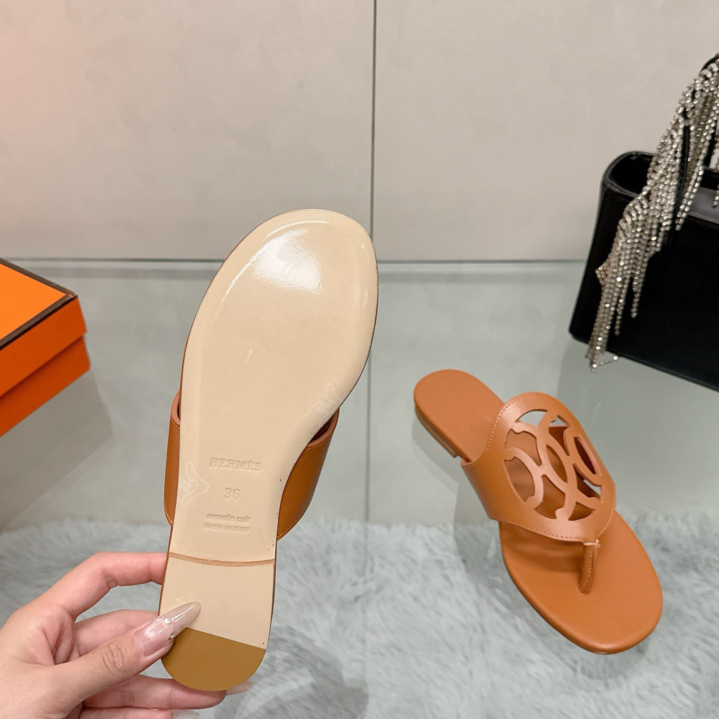 Hermes Mage Sandal - DesignerGu