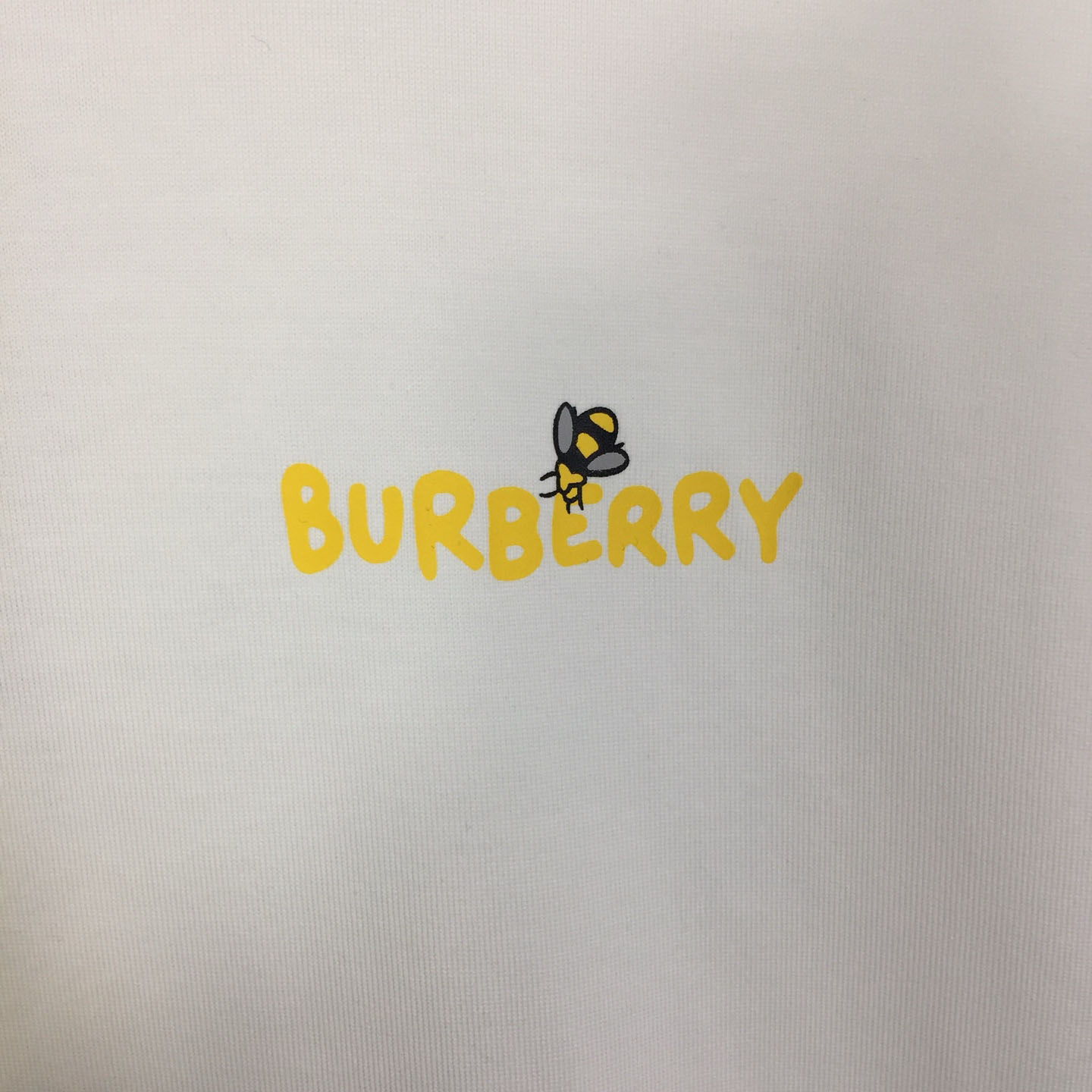 Burberry Bee-Print T-shirt - DesignerGu