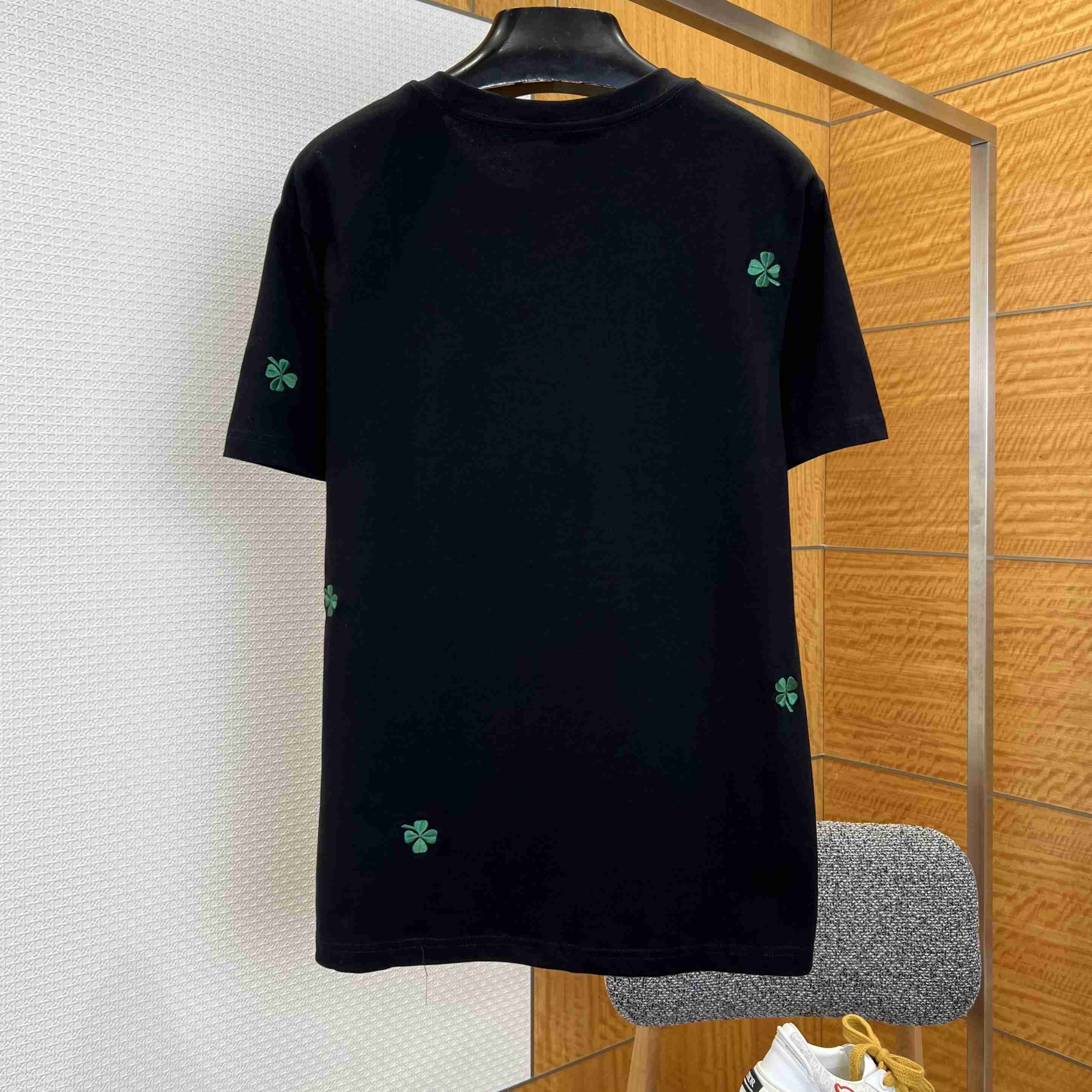 Dior T-Shirt with Dior Clover Embroidery - DesignerGu