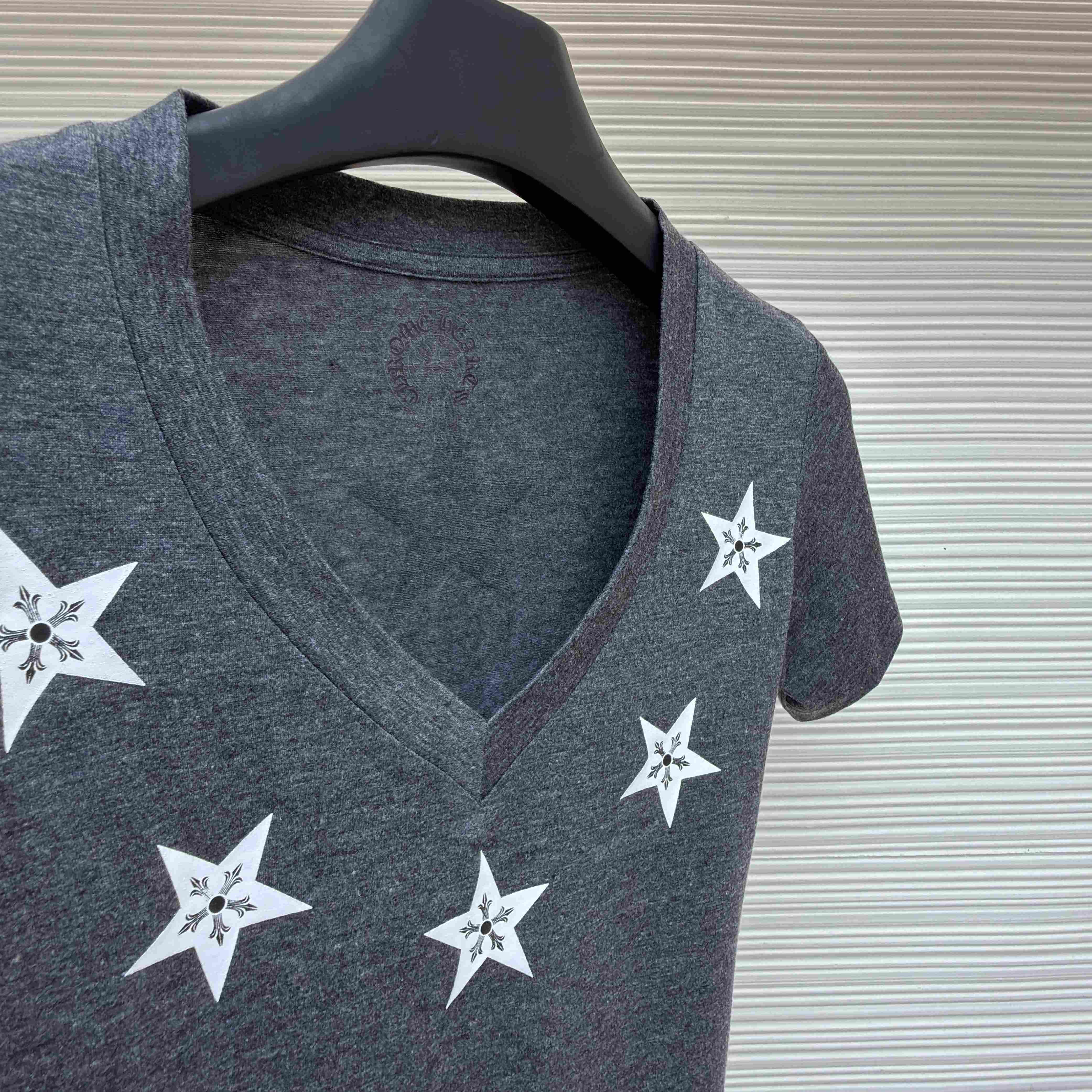 Chrome Hearts Multi-Star V-Neck T-Shirt - Grey  - DesignerGu
