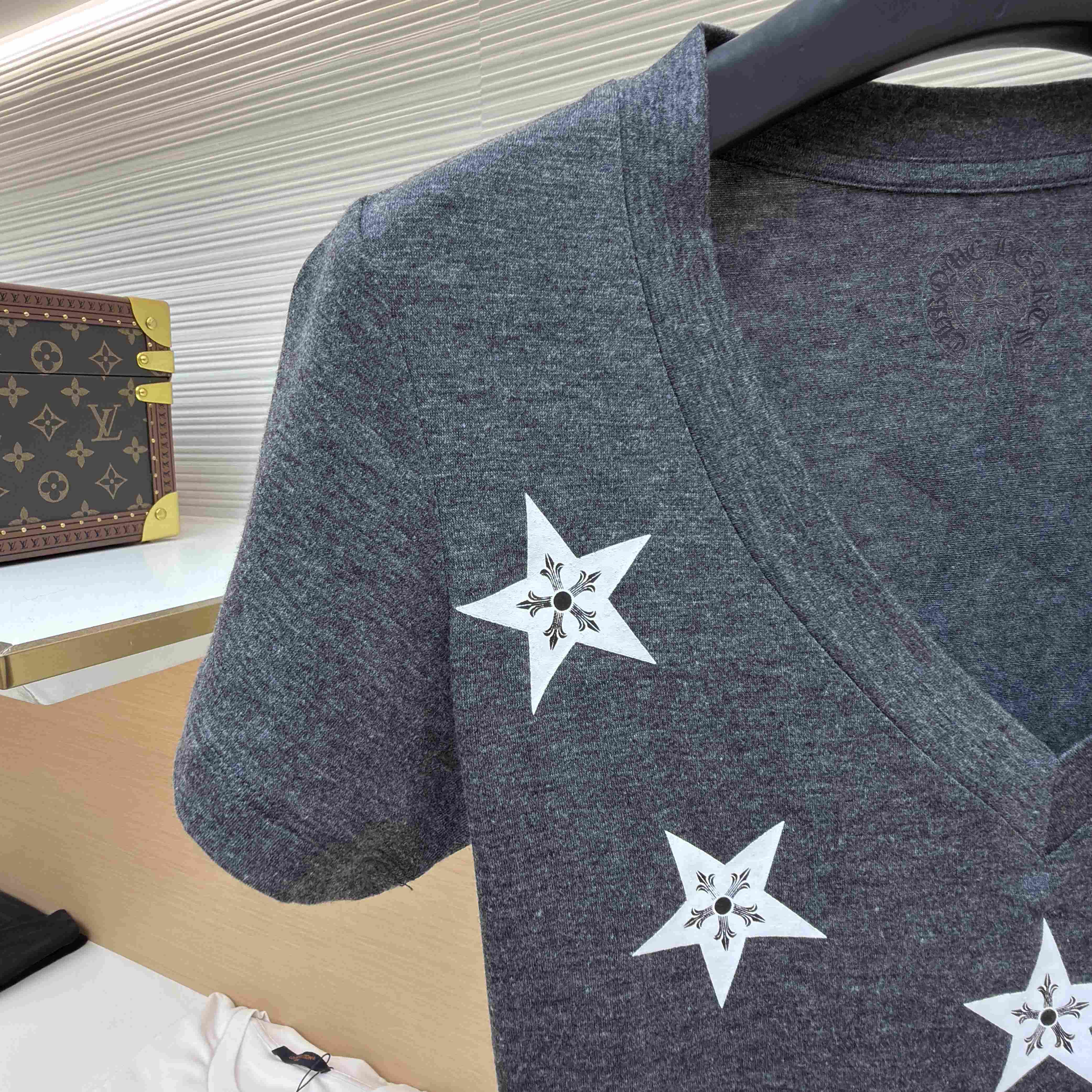 Chrome Hearts Multi-Star V-Neck T-Shirt - Grey  - DesignerGu