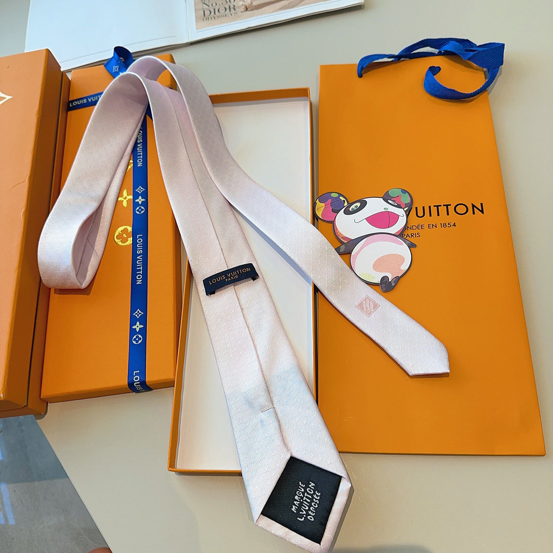 Louis Vuitton Fishnet Tie - DesignerGu