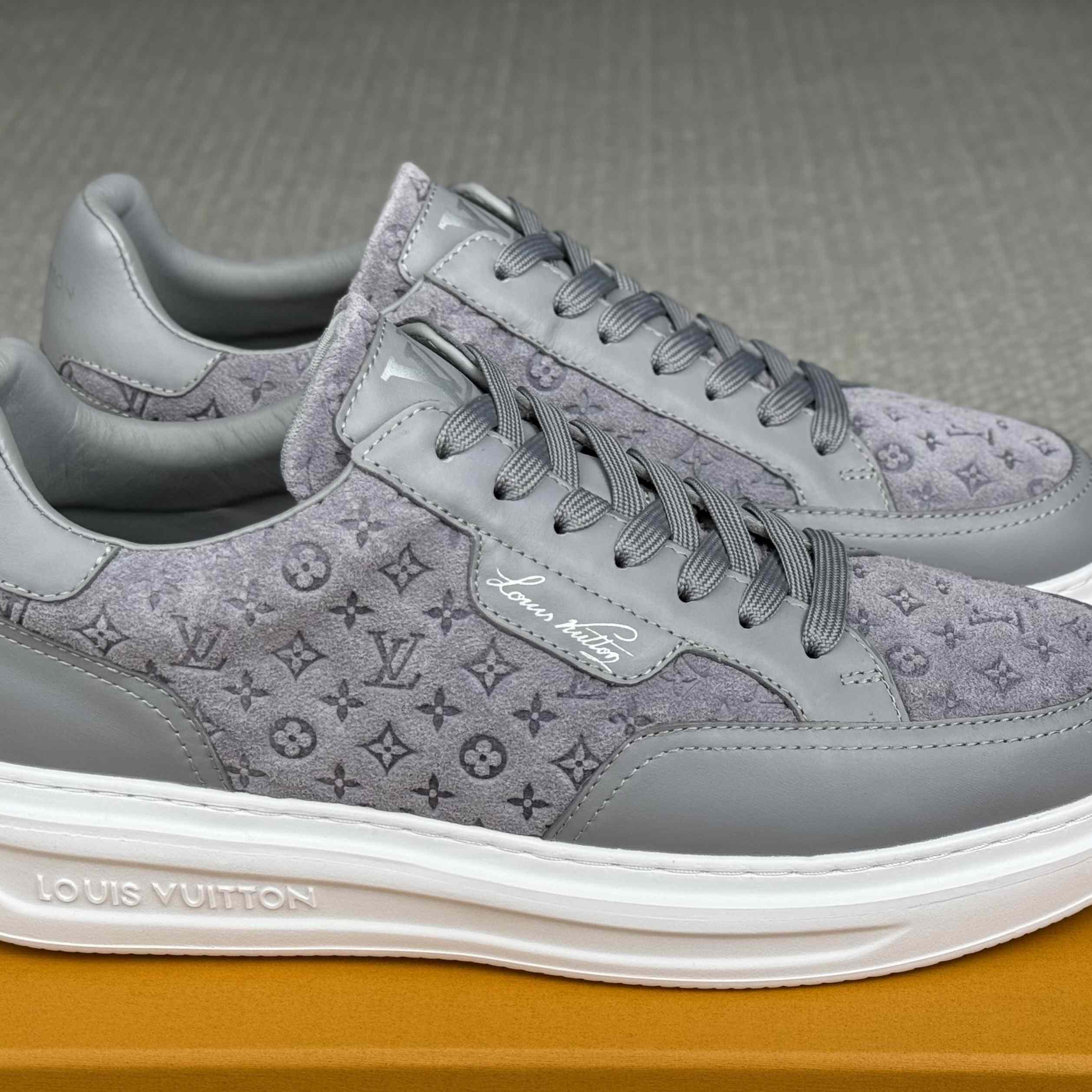 Louis Vuitton Beverly Hills Sneaker 1AKBS9 - DesignerGu
