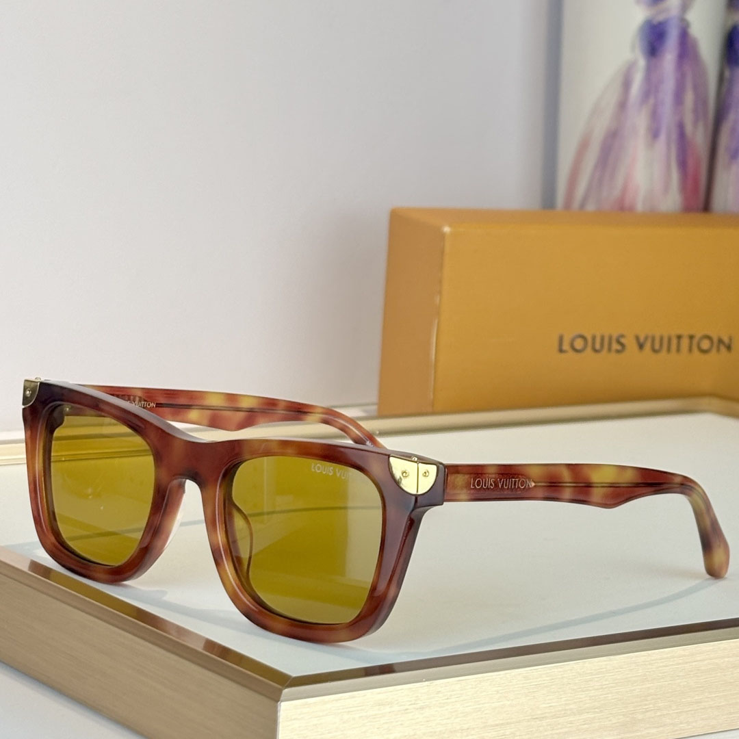 Louis Vuitton Z3158U Sunglasses    - DesignerGu