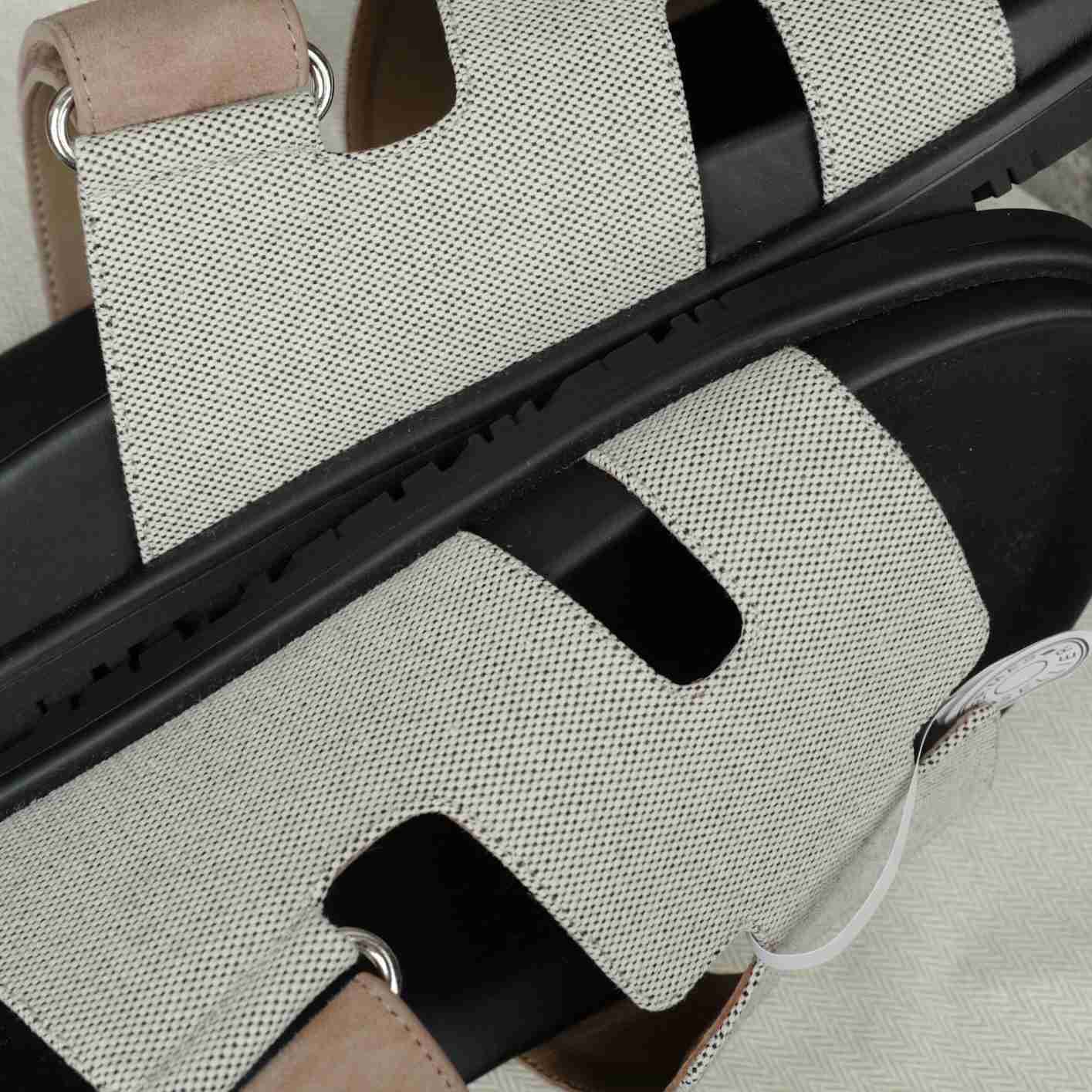 Hermes Chypre Sandal - DesignerGu