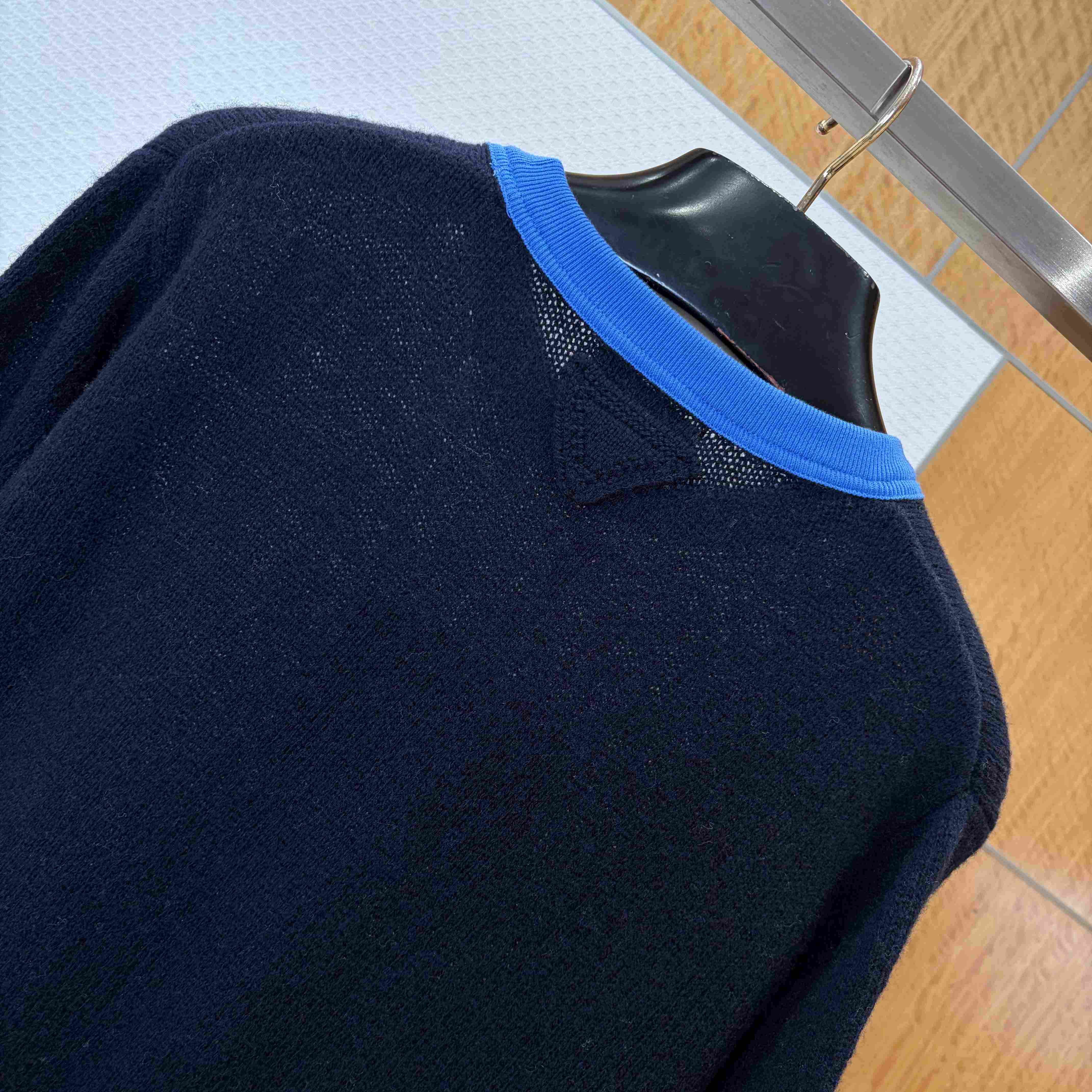 Prada Cashmere Crew-Neck Sweater - DesignerGu