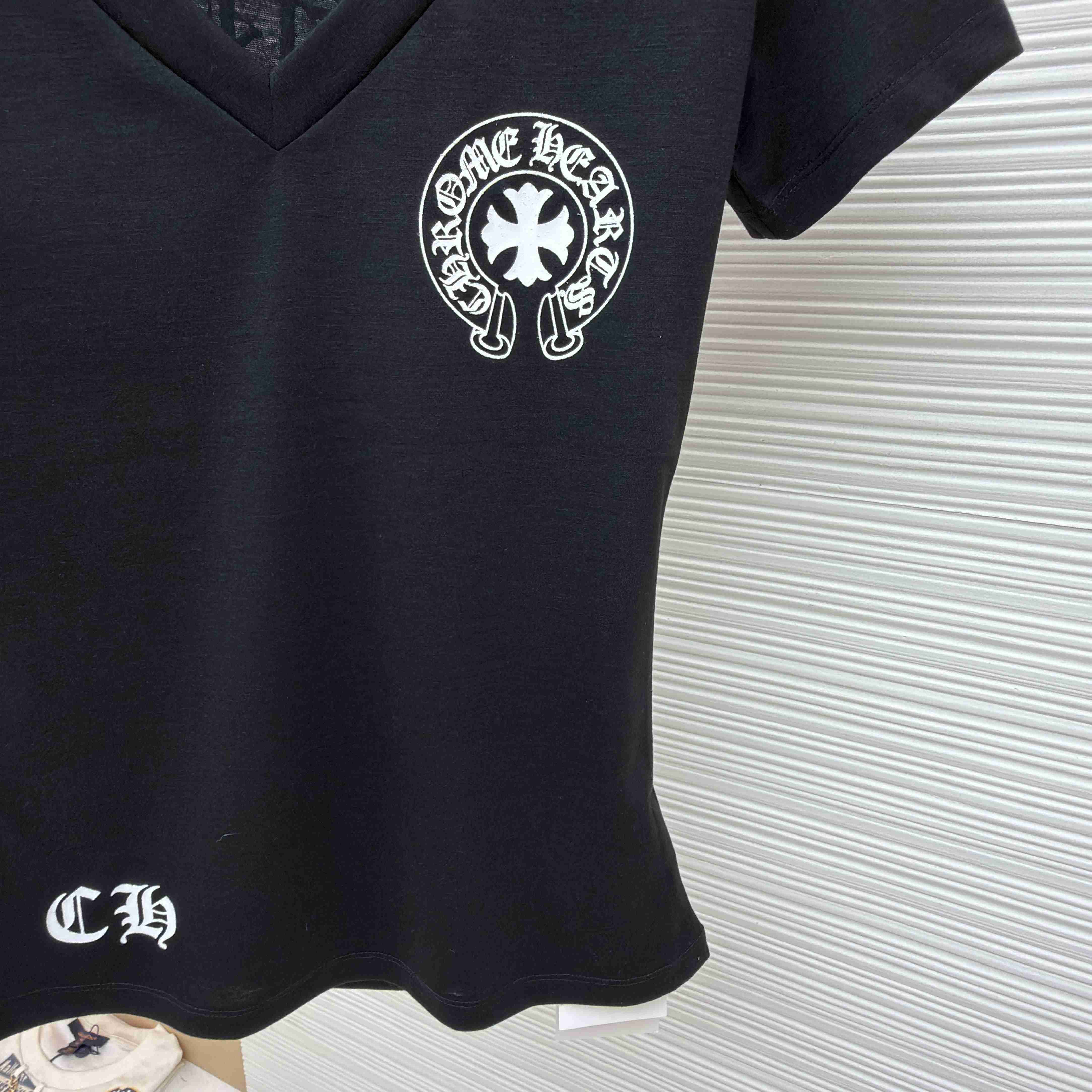 Chrome Hearts V-Neck T-Shirt 'Black' - DesignerGu