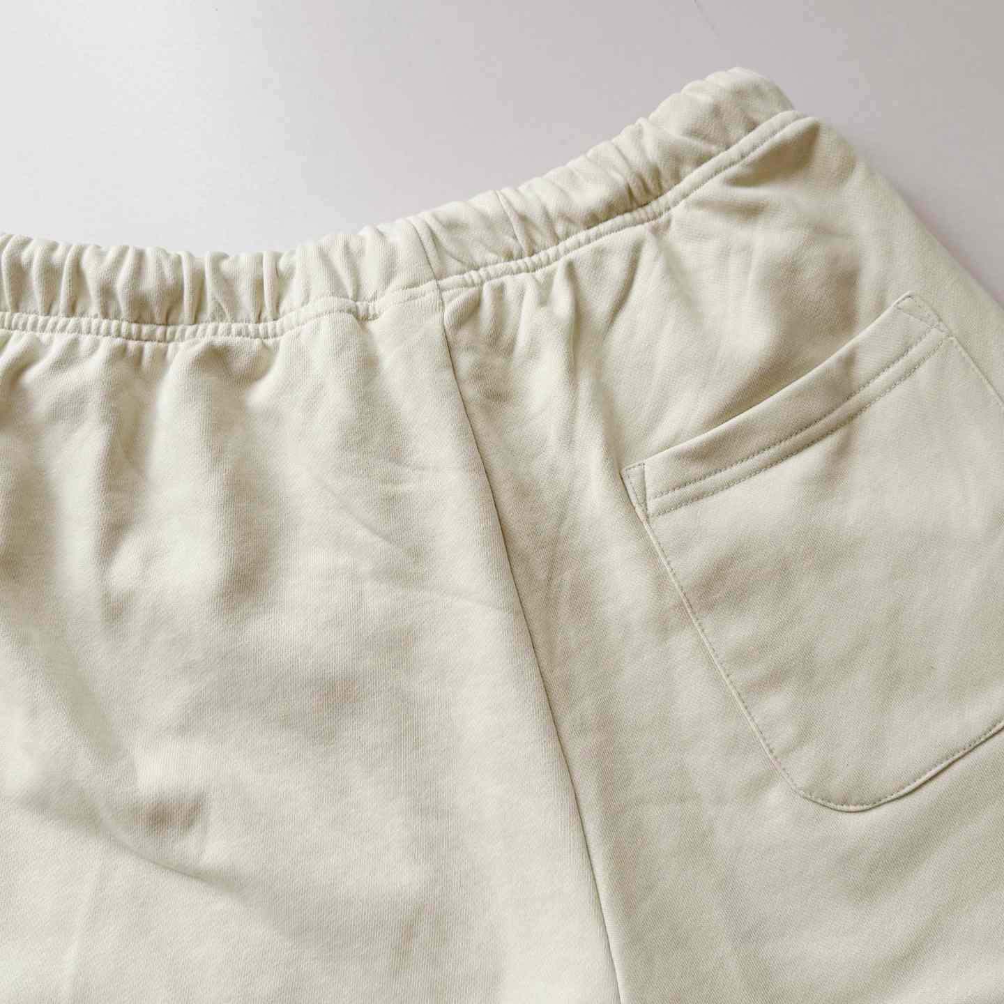 Saint Micheal Graphic-Print Raw-Hem Shorts - DesignerGu