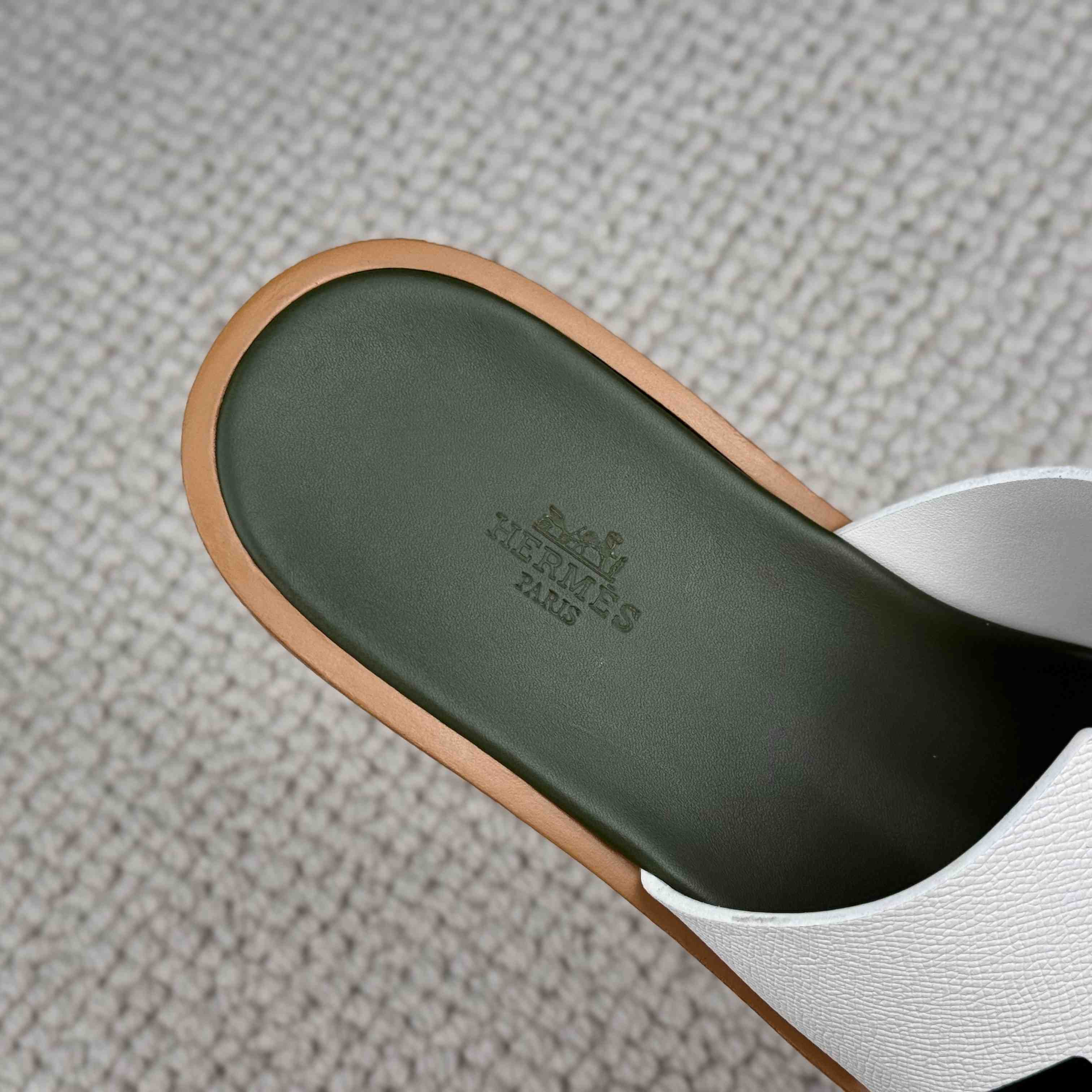 Hermes Izmir Sandal - DesignerGu