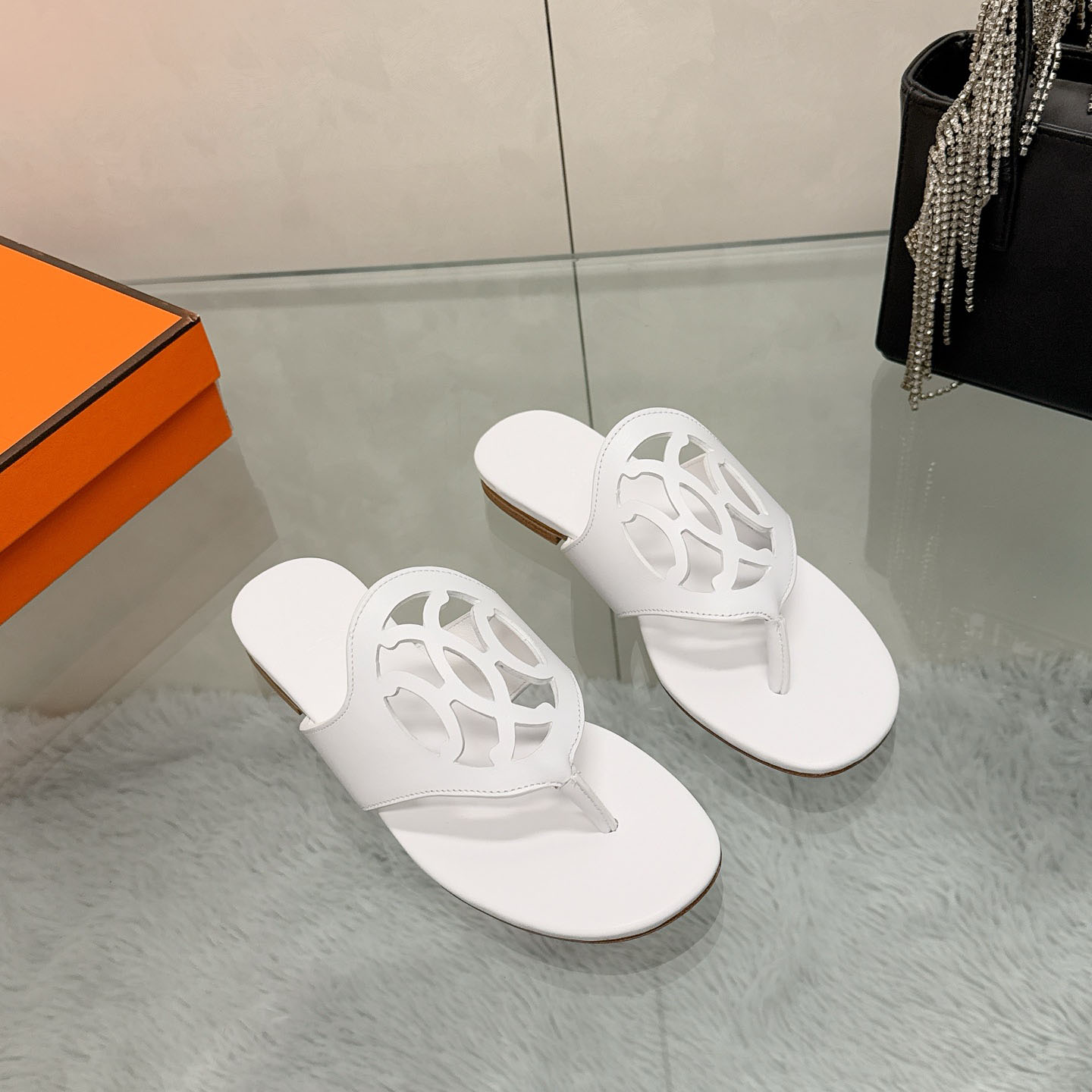 Hermes Mage Sandal - DesignerGu