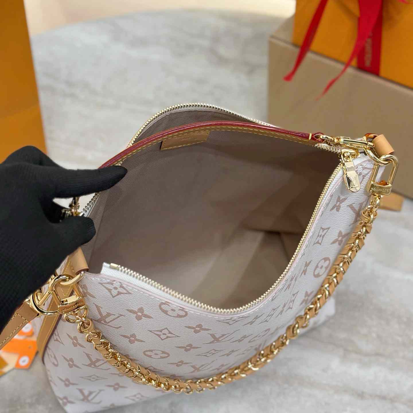 Louis Vuitton Multipass   M2A078 - DesignerGu