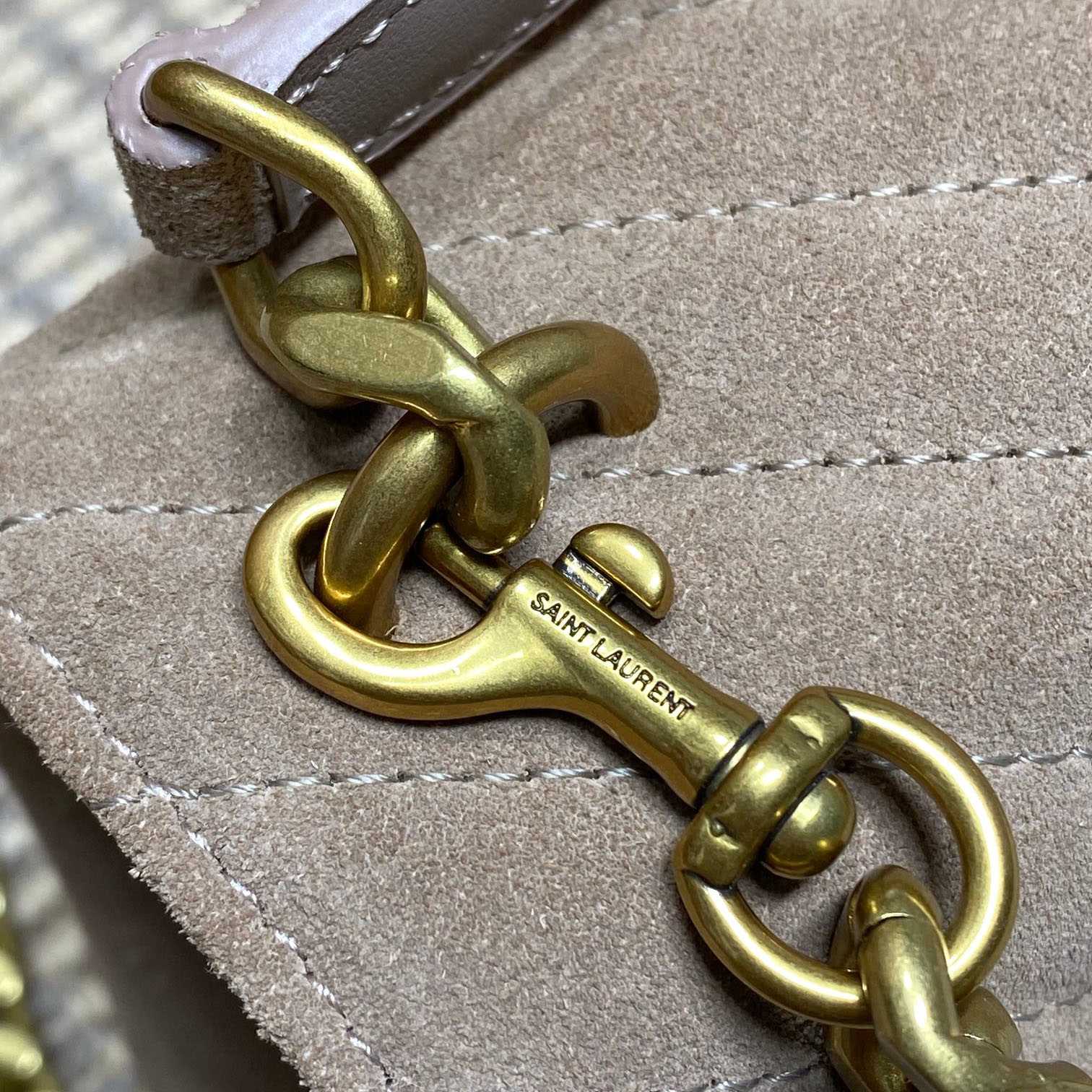 Saint Laurent College Medium In Quilted Suede - DesignerGu