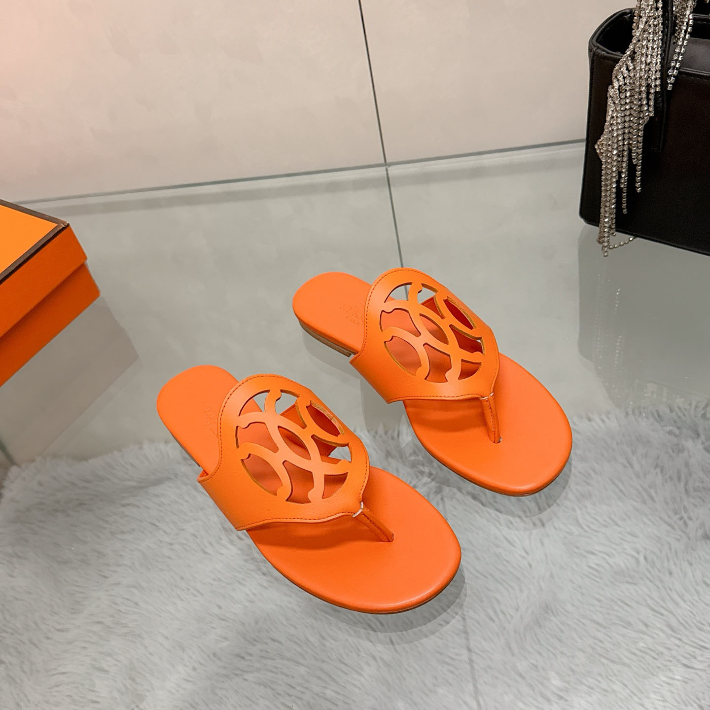 Hermes Mage Sandal - DesignerGu
