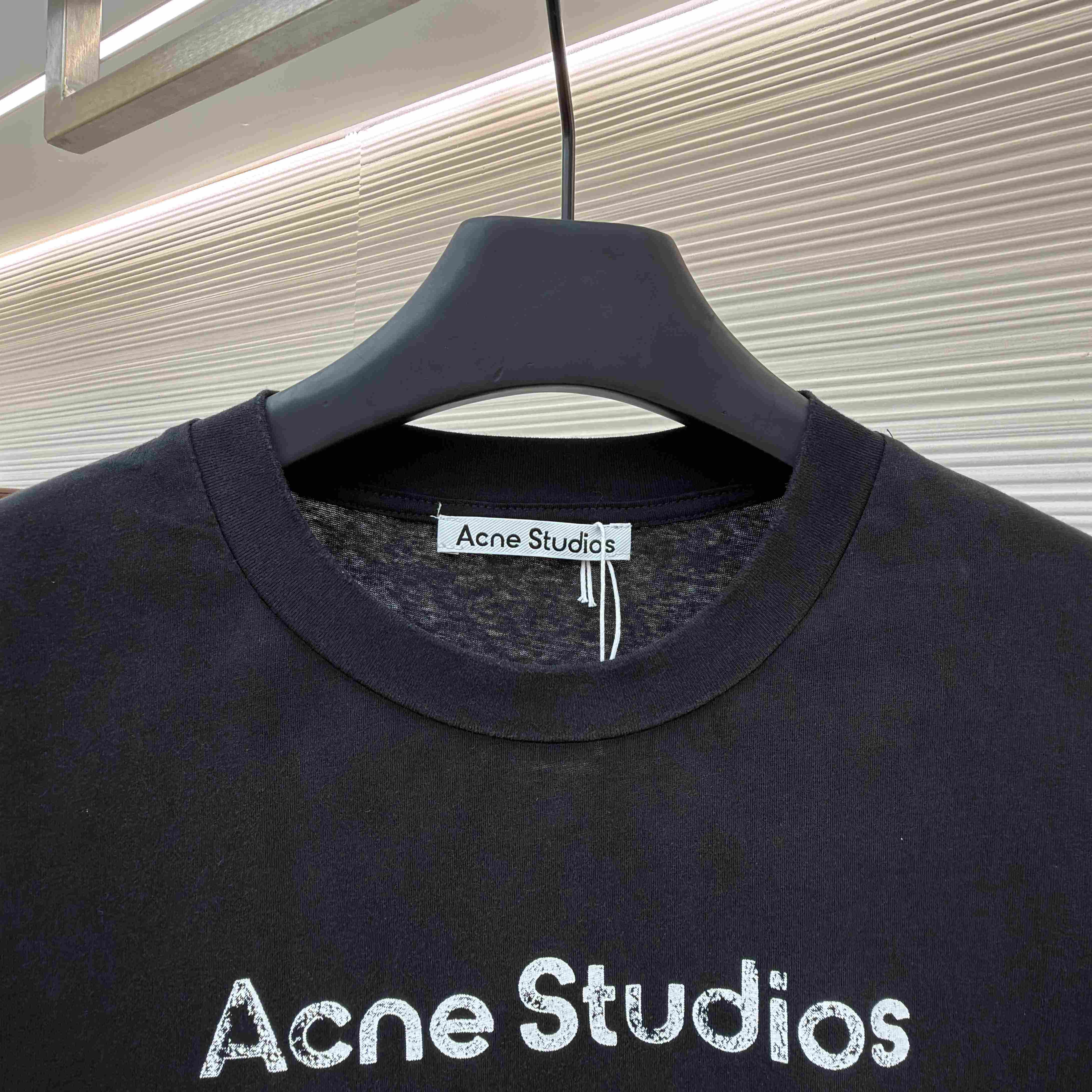Acne Studios  Sprayed Logo T-shirt - DesignerGu